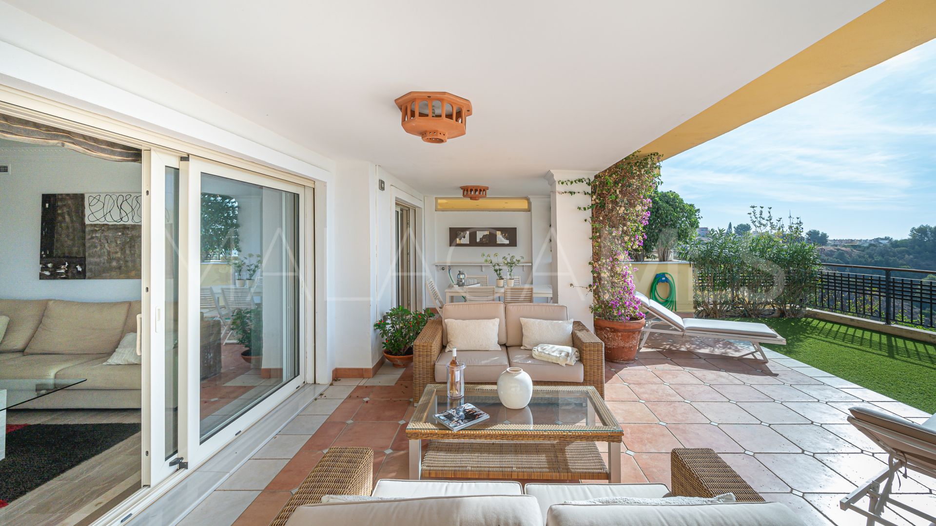 Markplanslägenhet for sale in Condado de Sierra Blanca