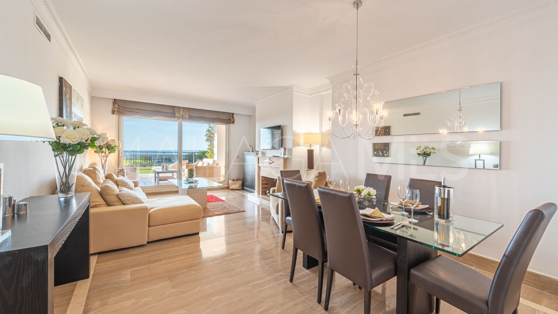 Markplanslägenhet for sale in Condado de Sierra Blanca