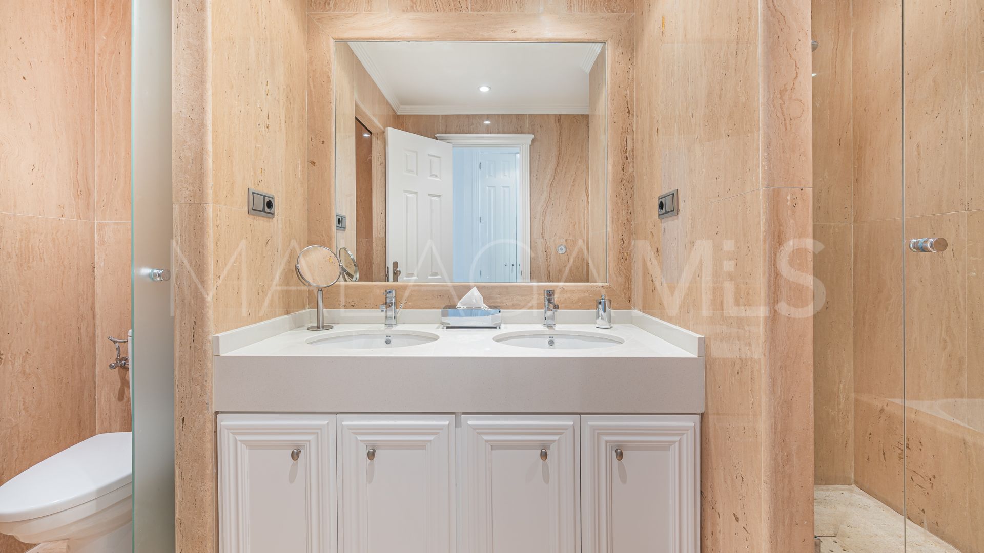 Markplanslägenhet for sale in Condado de Sierra Blanca