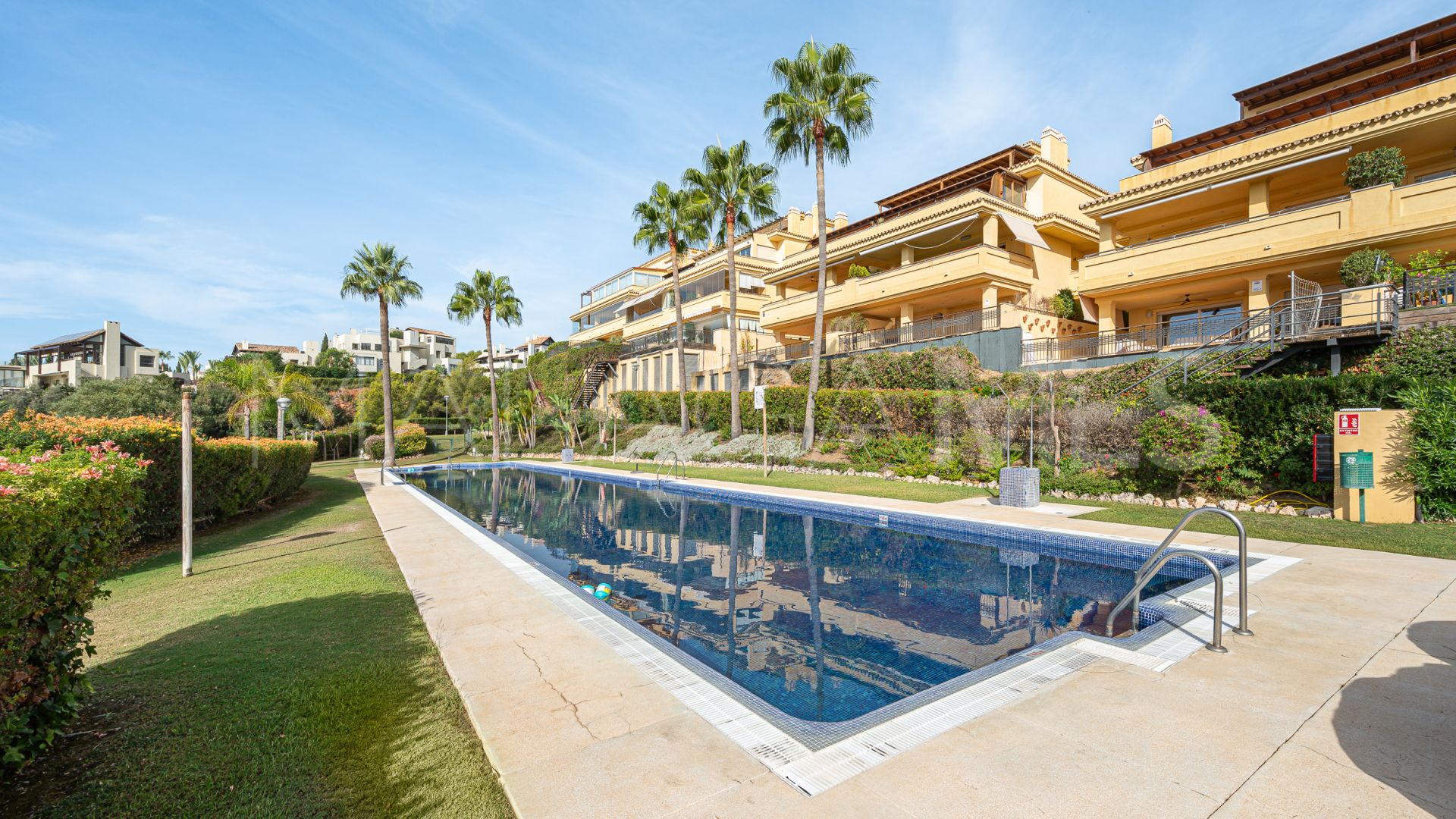 Markplanslägenhet for sale in Condado de Sierra Blanca