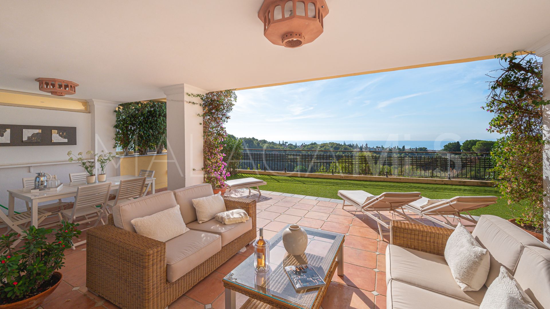 Markplanslägenhet for sale in Condado de Sierra Blanca