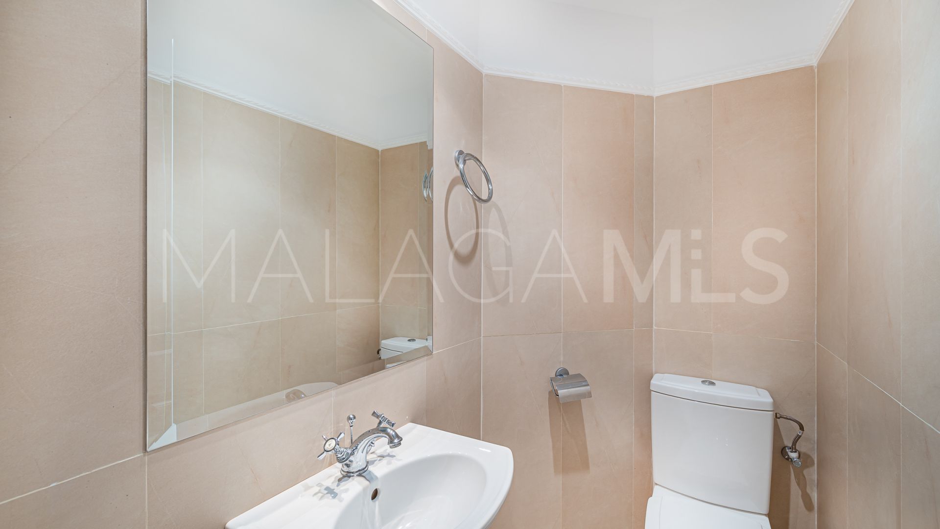 Markplanslägenhet for sale in Condado de Sierra Blanca