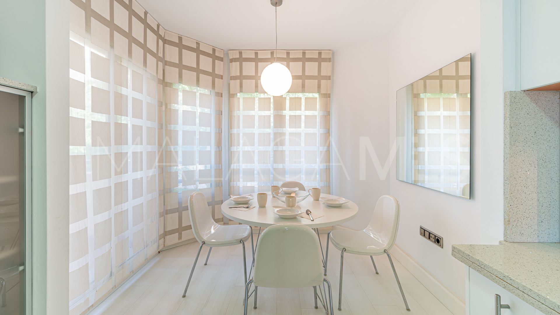 Markplanslägenhet for sale in Condado de Sierra Blanca