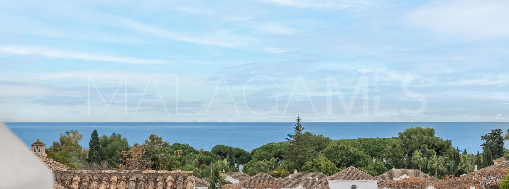 For sale Marbelah Pueblo town house with 4 bedrooms