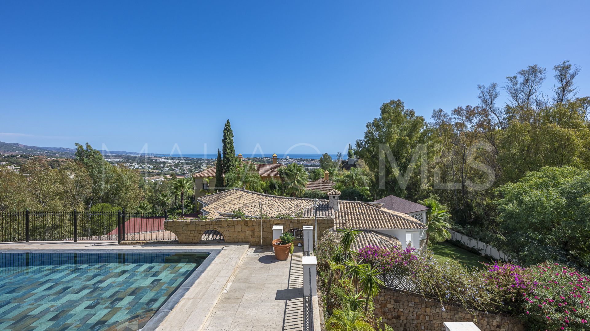 Villa for sale in El Herrojo