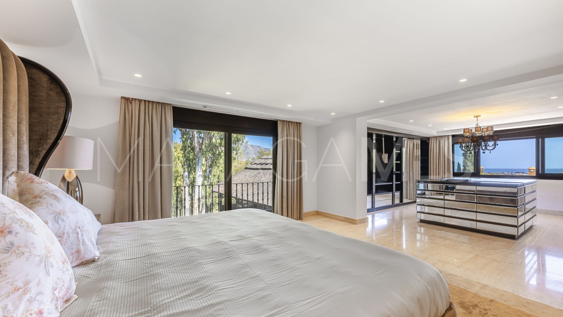 Villa for sale in El Herrojo