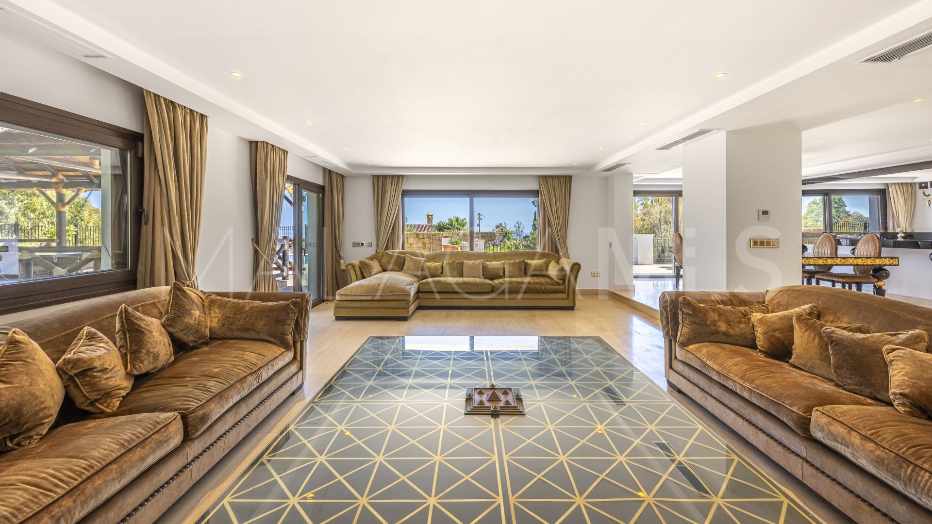 Villa for sale in El Herrojo