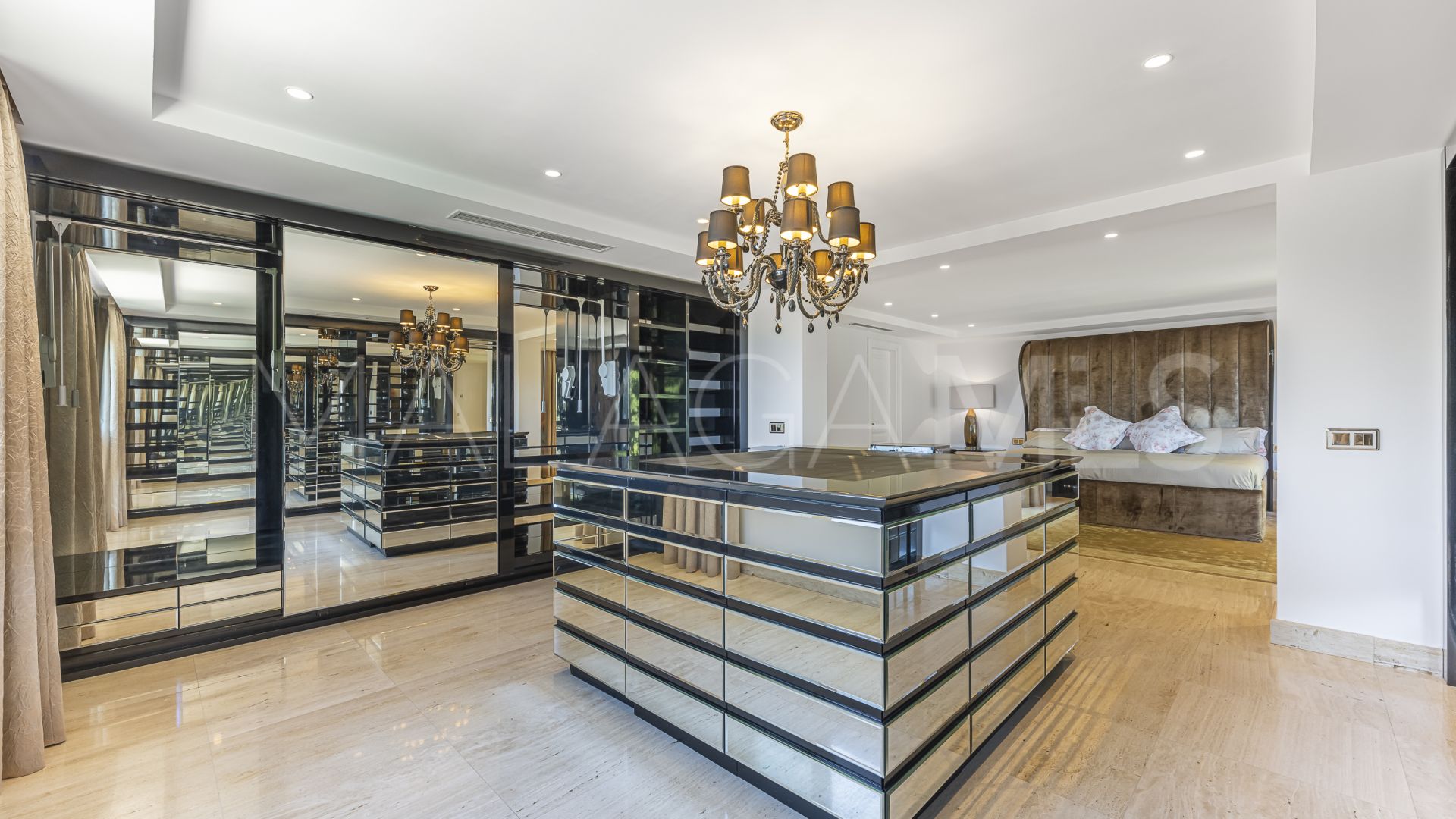 Villa for sale in El Herrojo