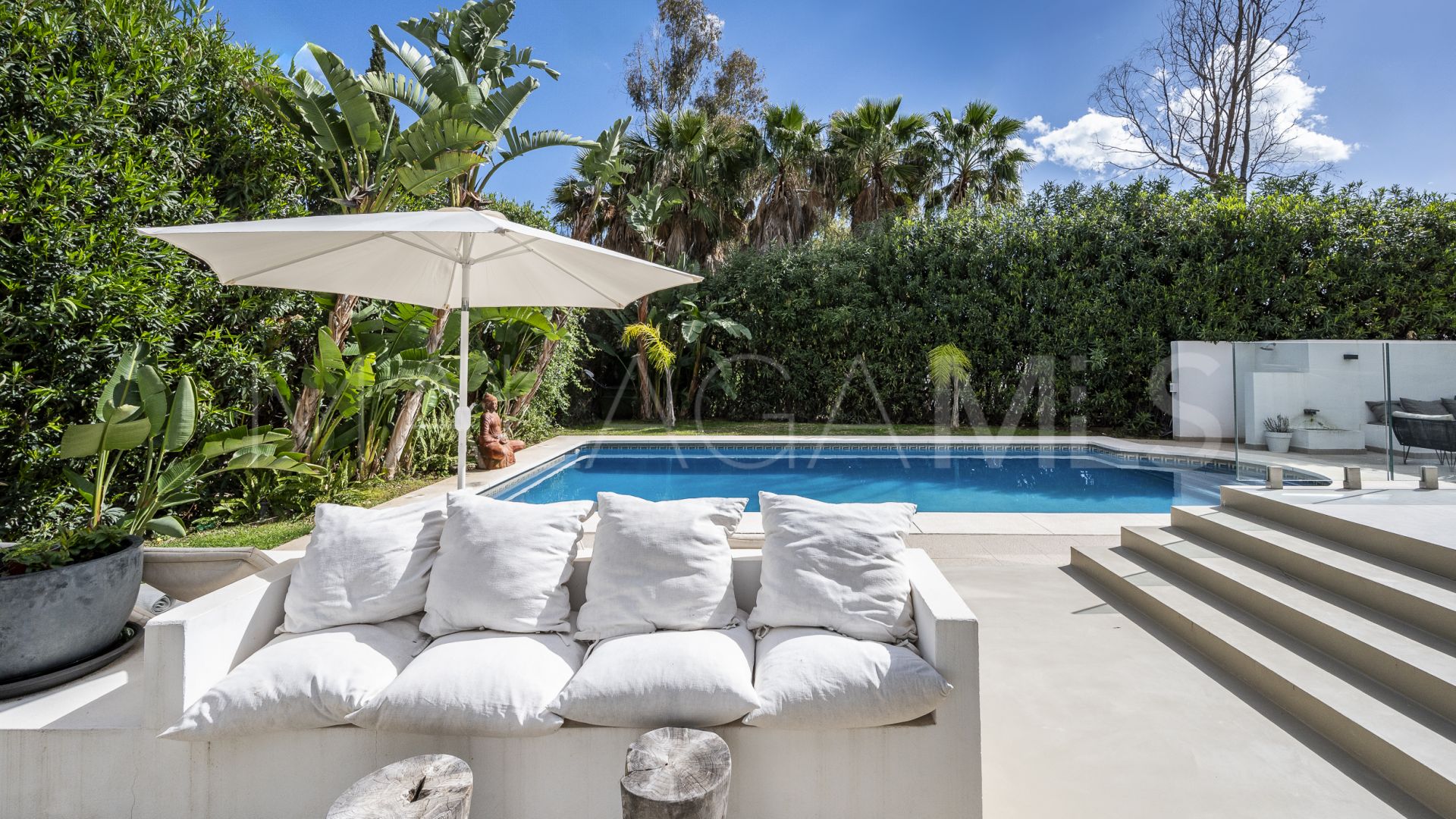 4 bedrooms villa for sale in Marbella Country Club