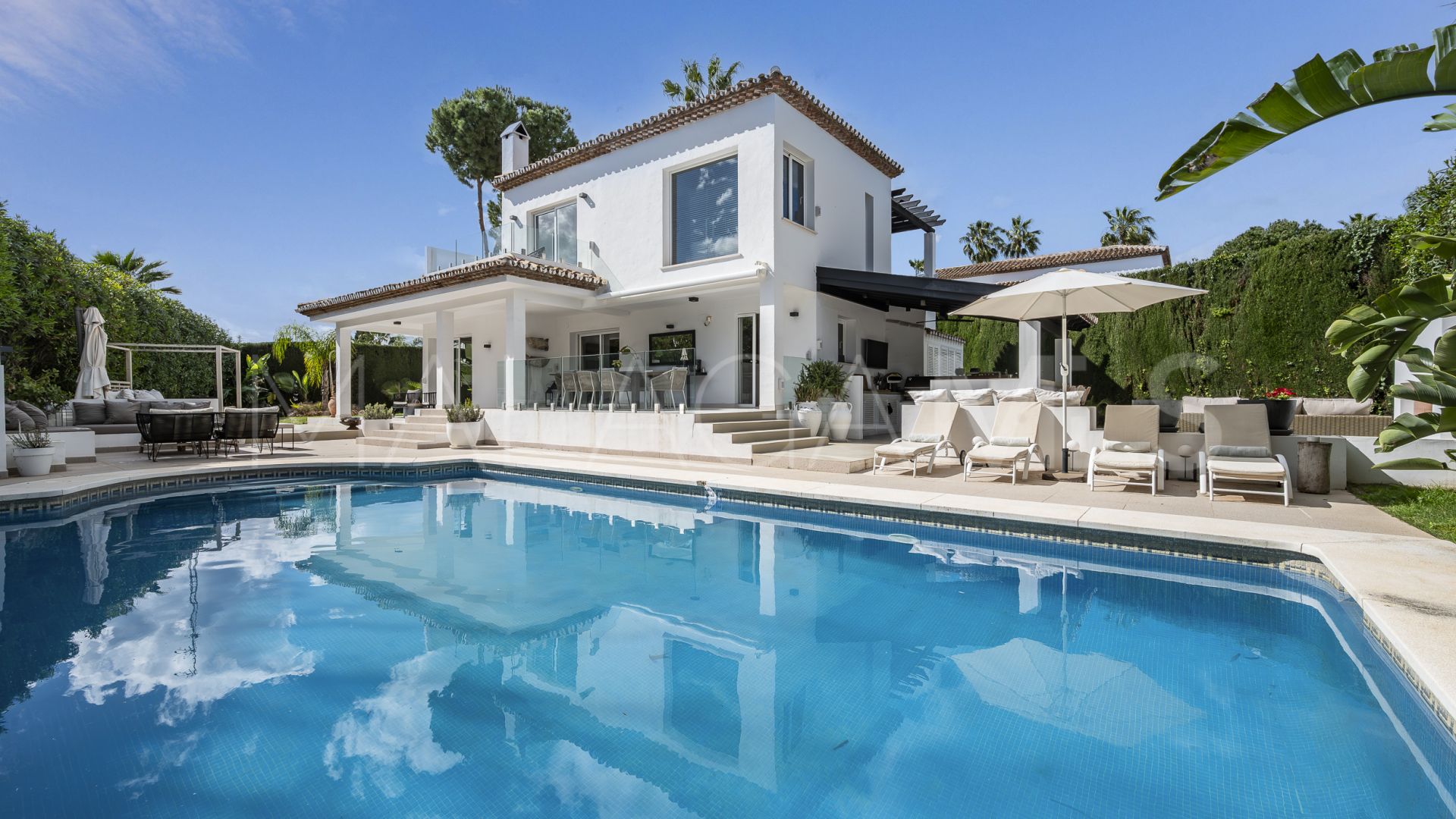 4 bedrooms villa for sale in Marbella Country Club