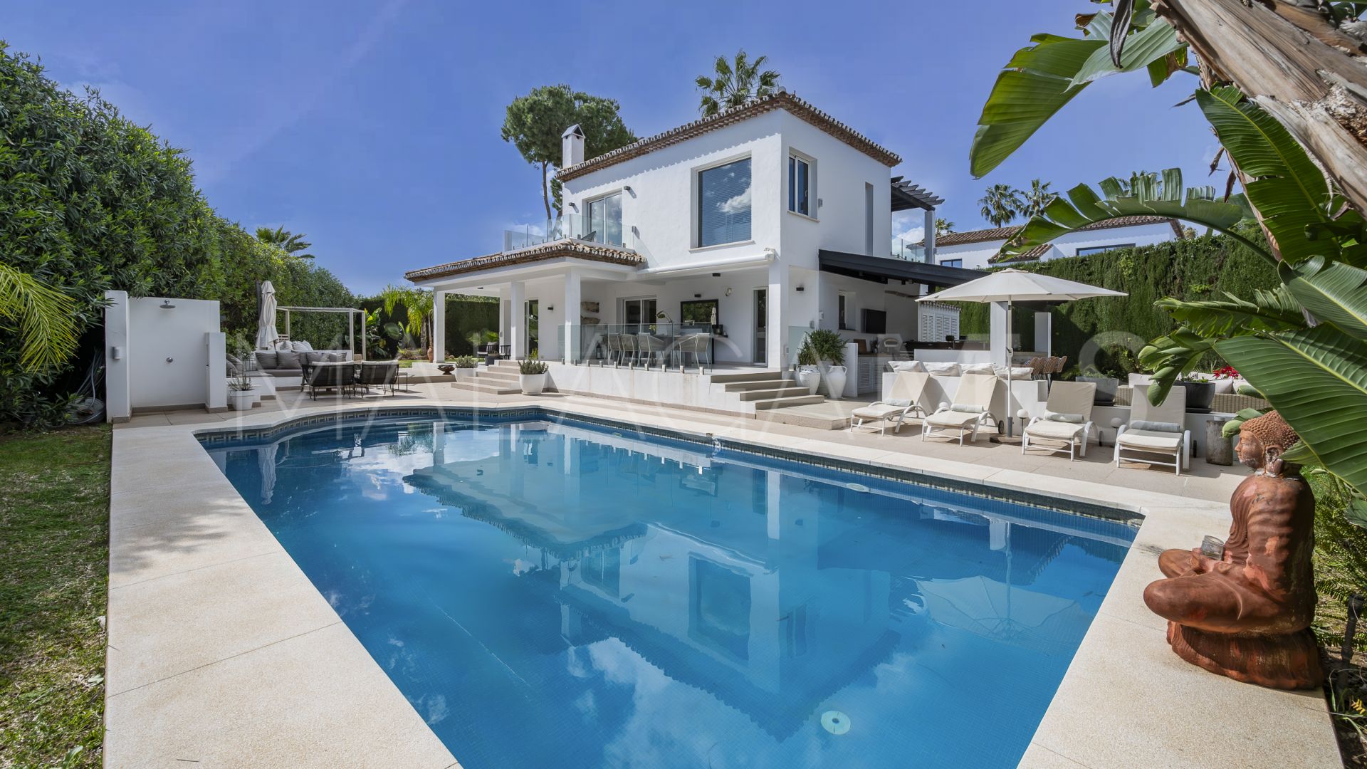 4 bedrooms villa for sale in Marbella Country Club