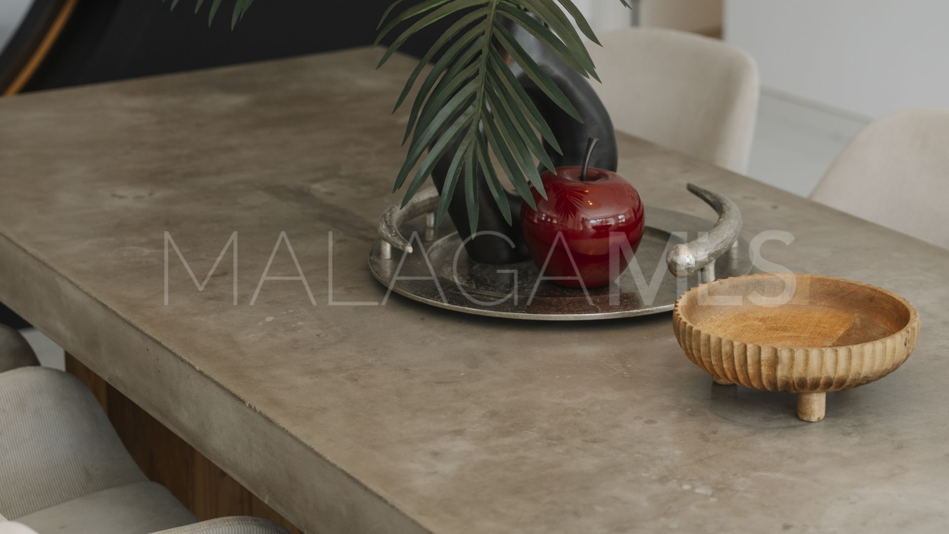Villa for sale in Nueva Andalucia