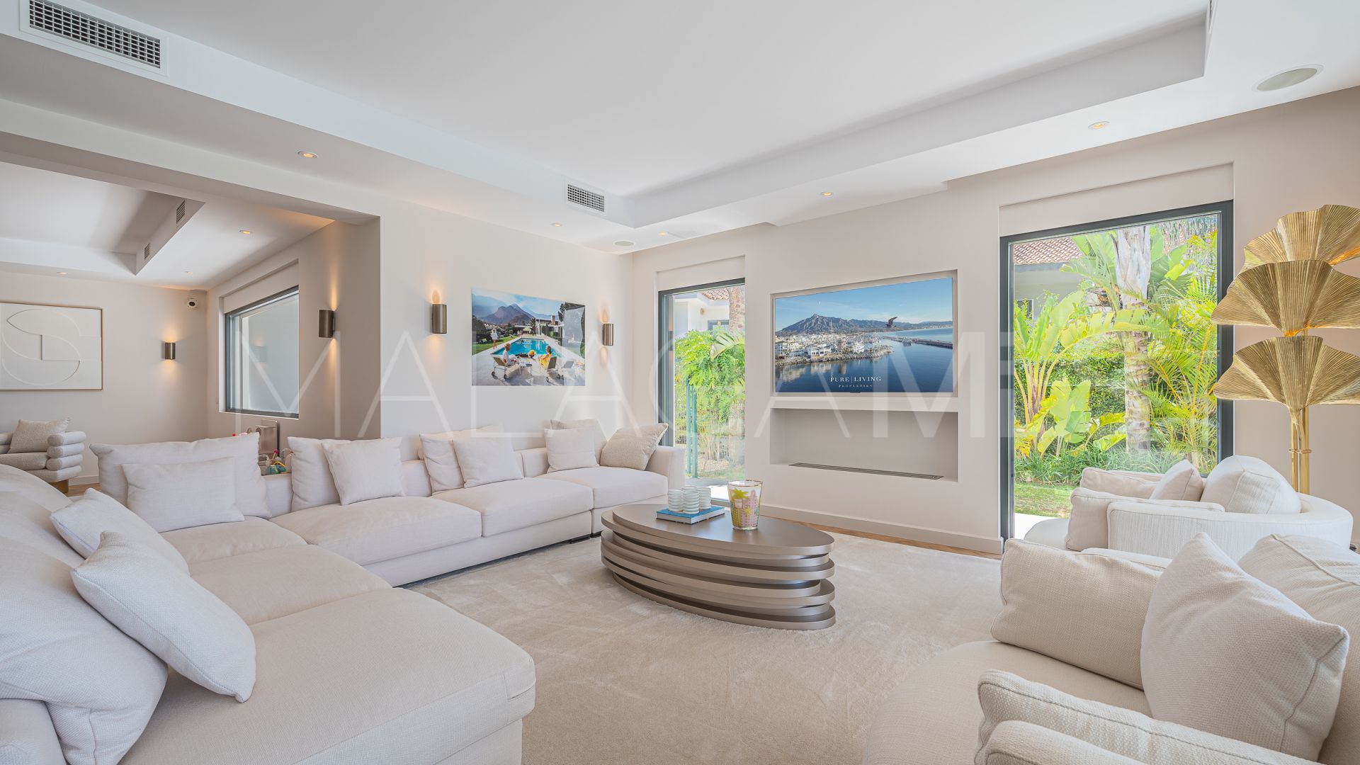 For sale 5 bedrooms villa in Artola