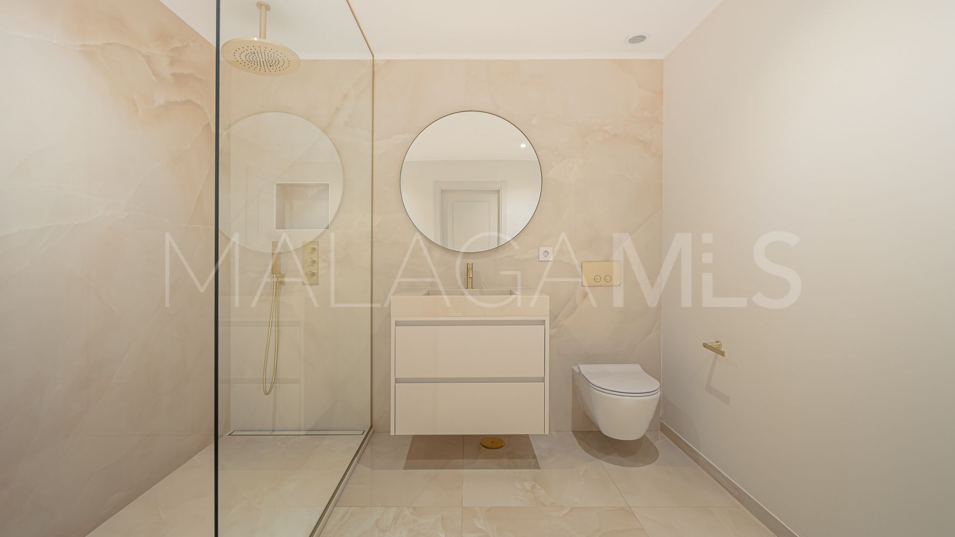 For sale 5 bedrooms villa in Artola