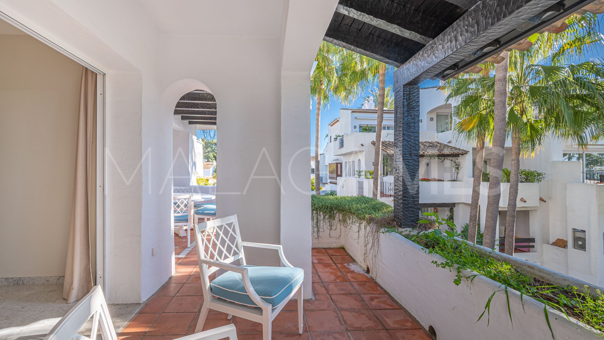 Buy duplex penthouse in Marina Puente Romano