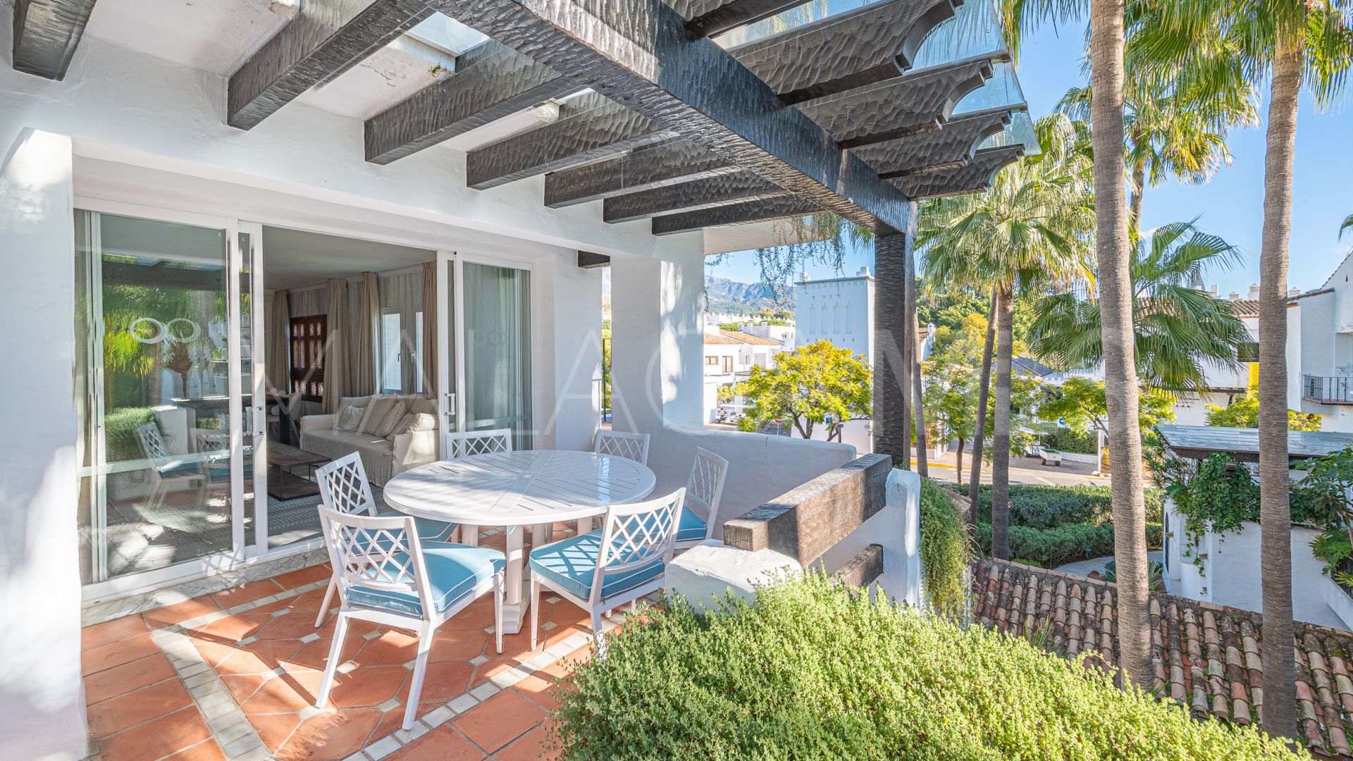 Buy duplex penthouse in Marina Puente Romano