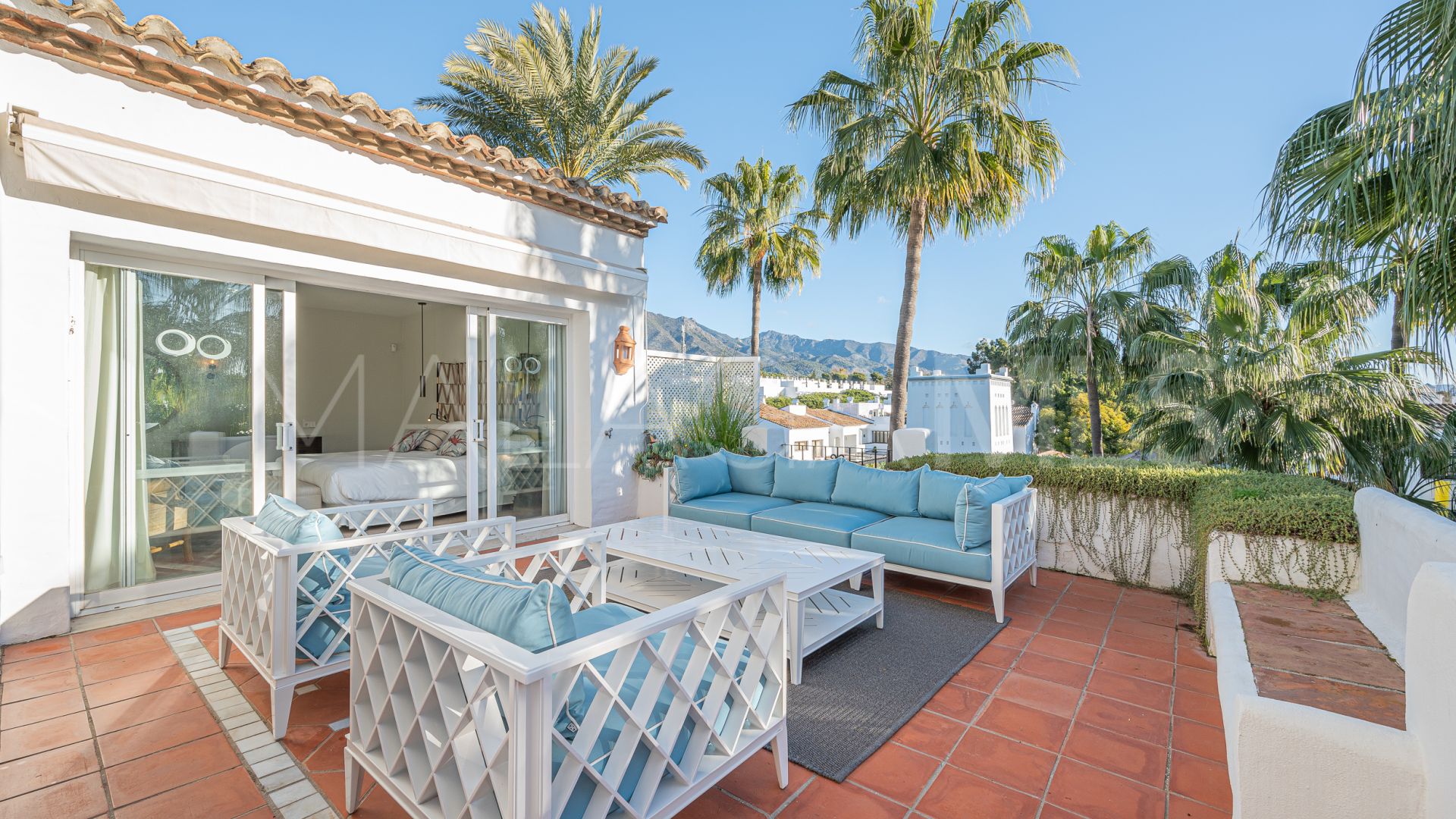 Buy duplex penthouse in Marina Puente Romano