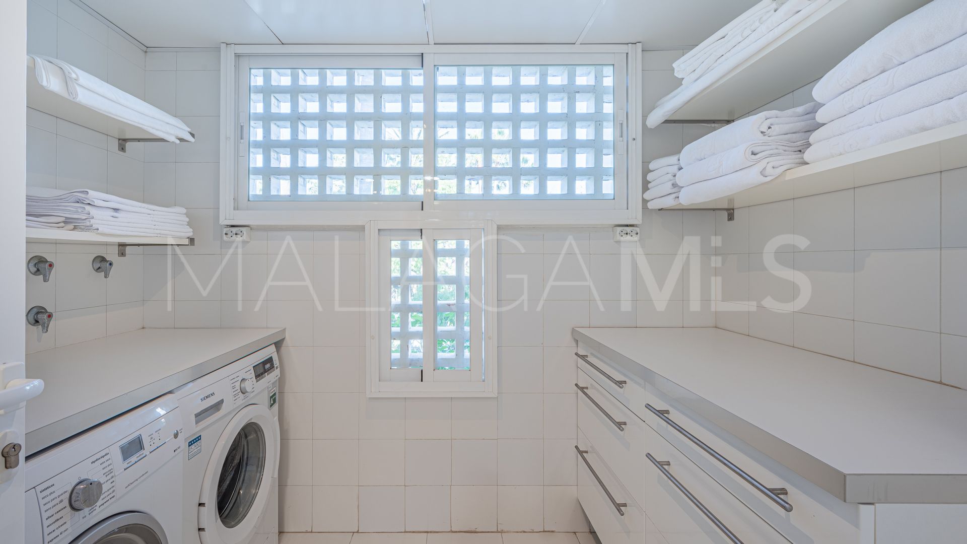 Buy duplex penthouse in Marina Puente Romano