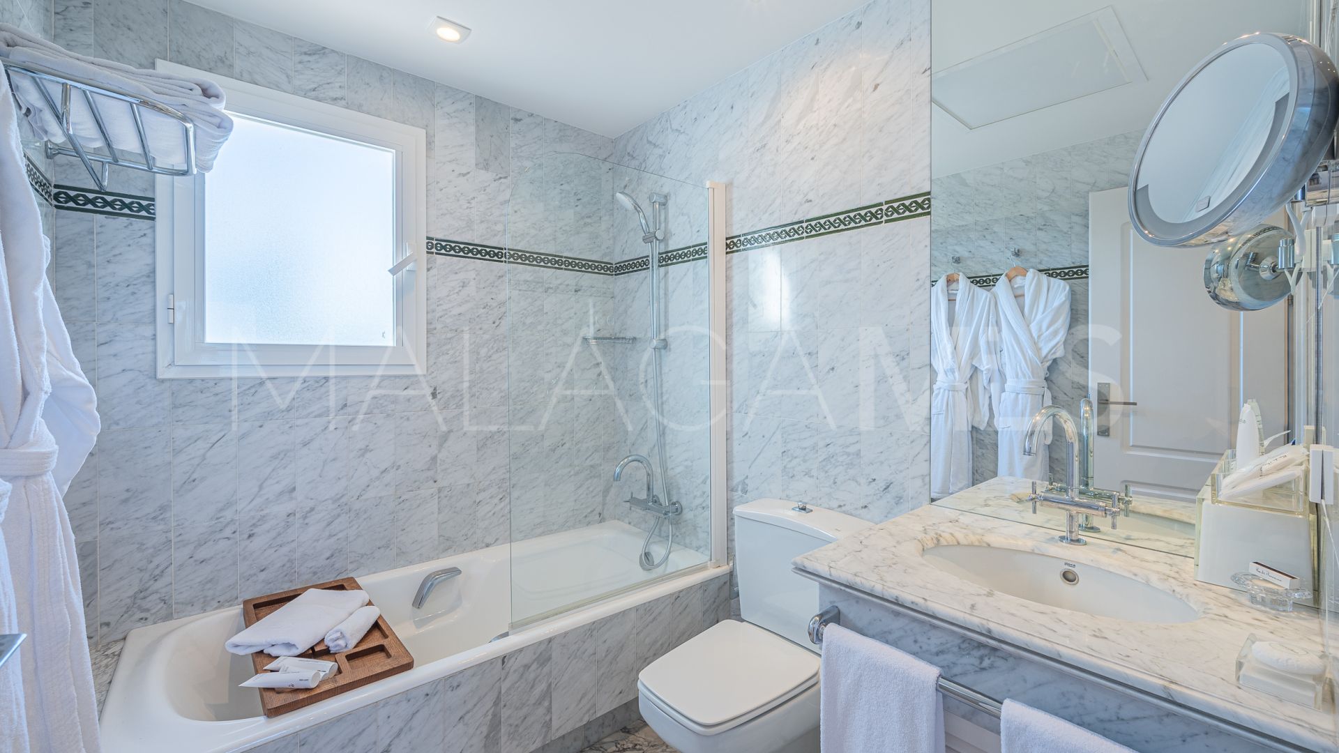 Buy duplex penthouse in Marina Puente Romano