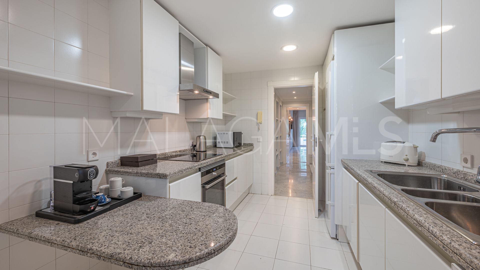 Buy duplex penthouse in Marina Puente Romano