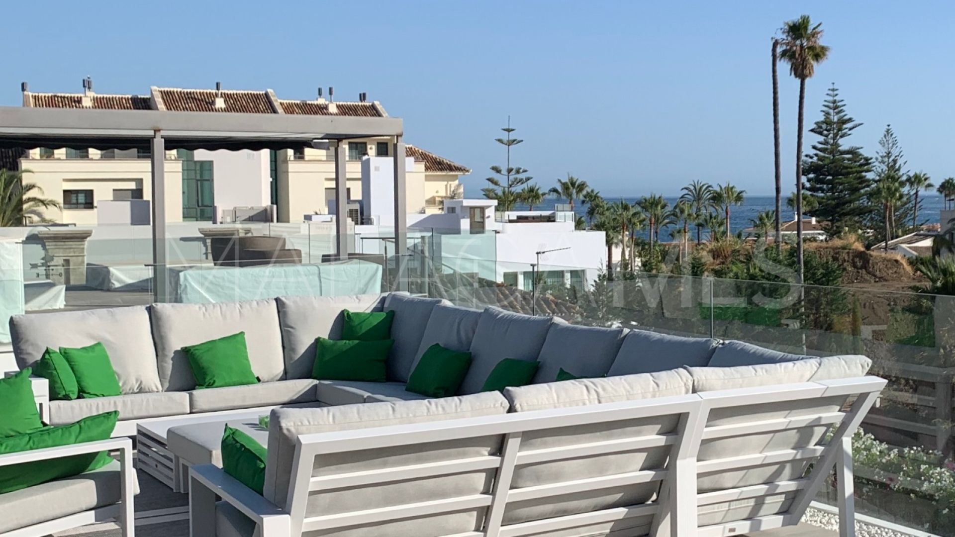 Buy villa in Rio Verde Playa de 3 bedrooms