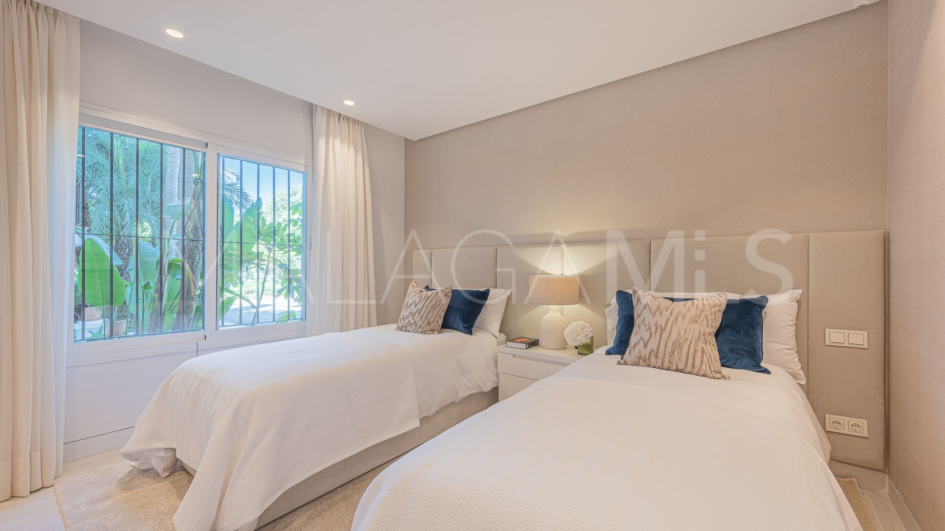 Se vende apartamento planta baja de 3 bedrooms in Marina de Puente Romano