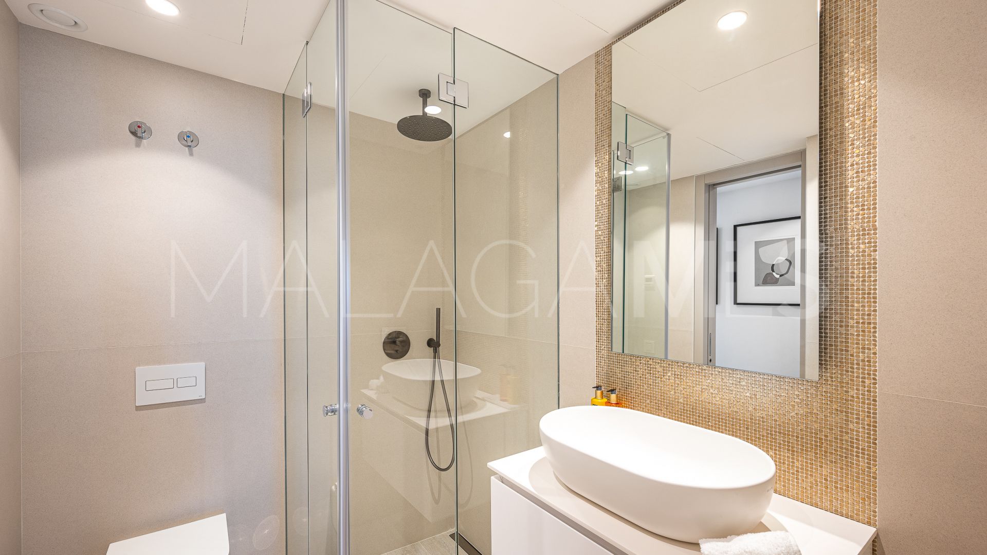 Marina Puente Romano, apartamento planta baja for sale with 3 bedrooms