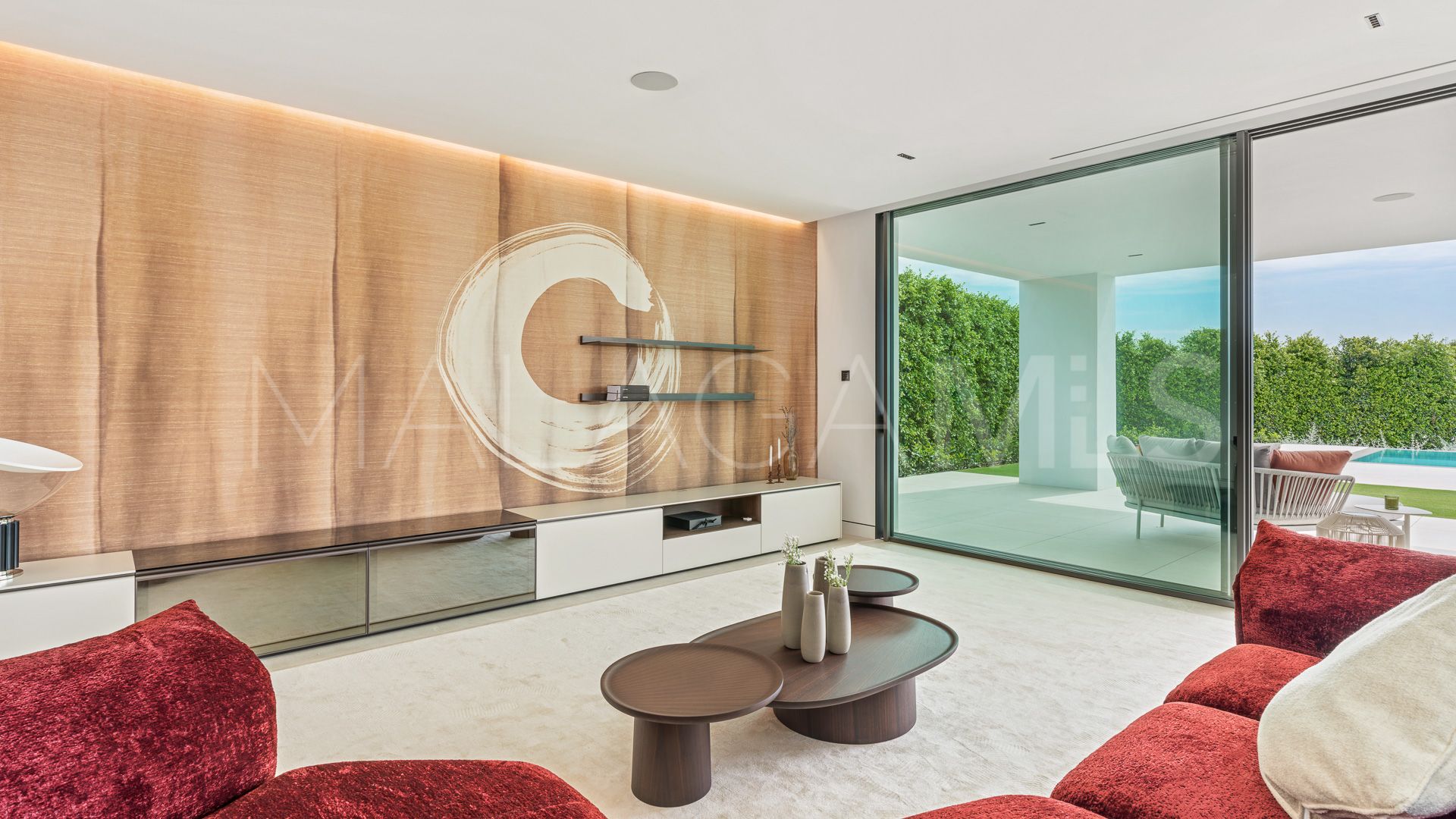 5 bedrooms villa in Marbella Golden Mile for sale
