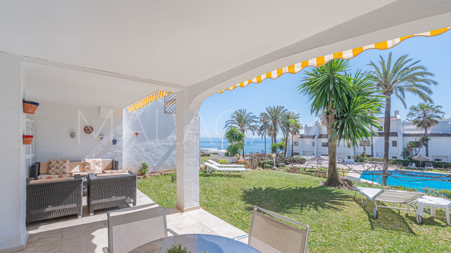 Coral Beach, apartamento planta baja a la venta with 2 bedrooms
