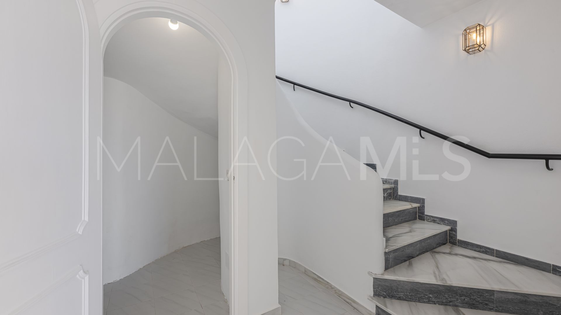 Maison de ville for sale in Cabopino