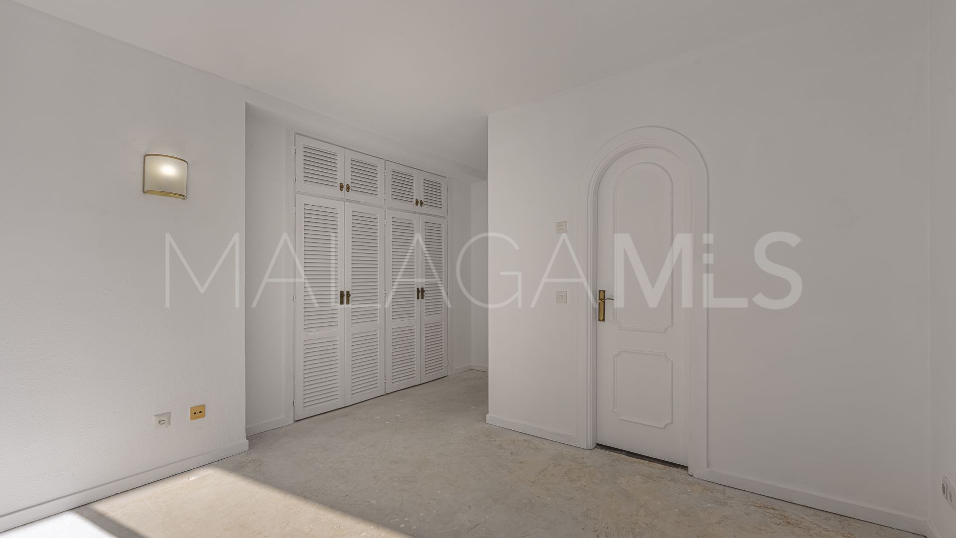 Maison de ville for sale in Cabopino