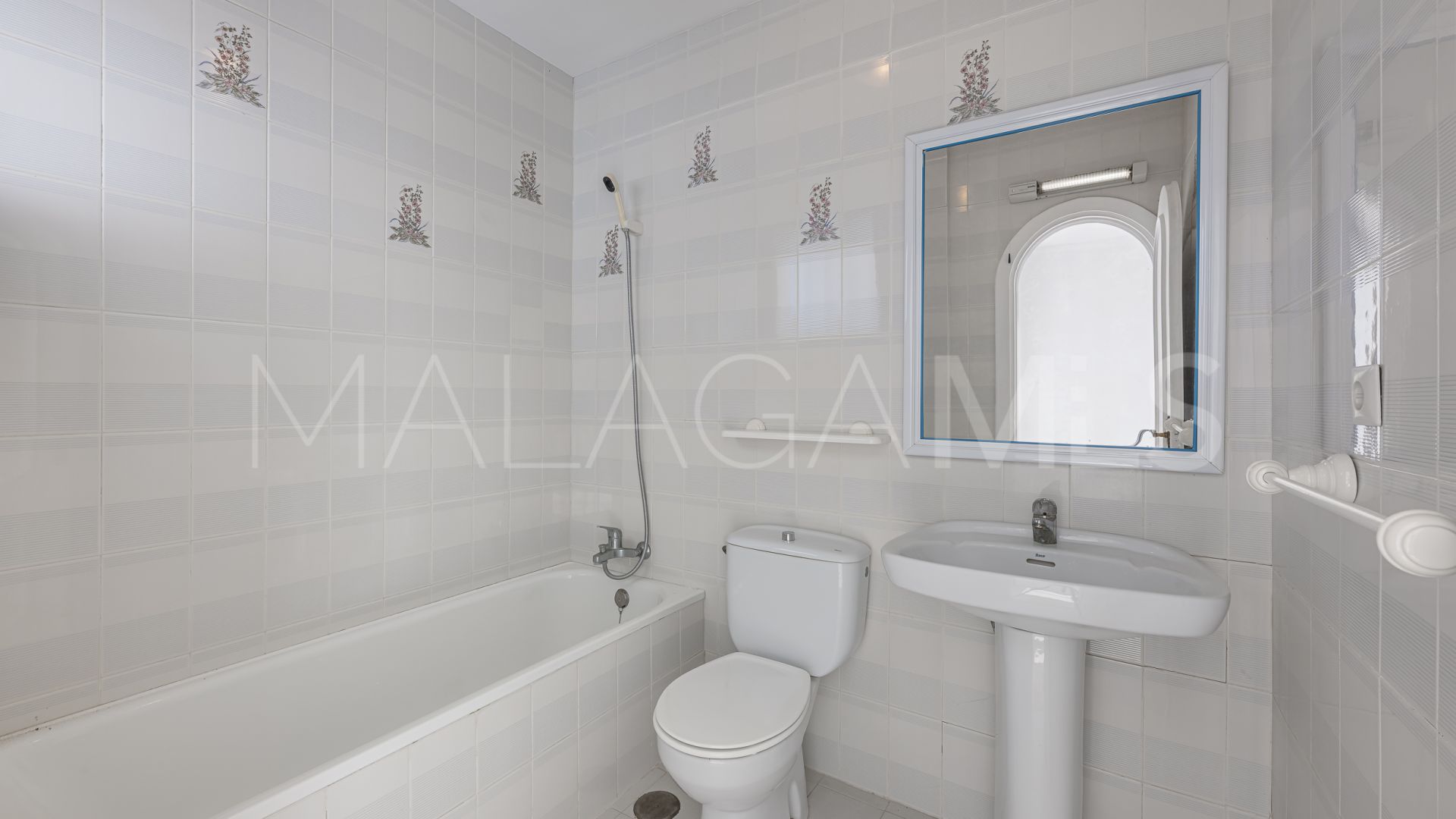 Maison de ville for sale in Cabopino