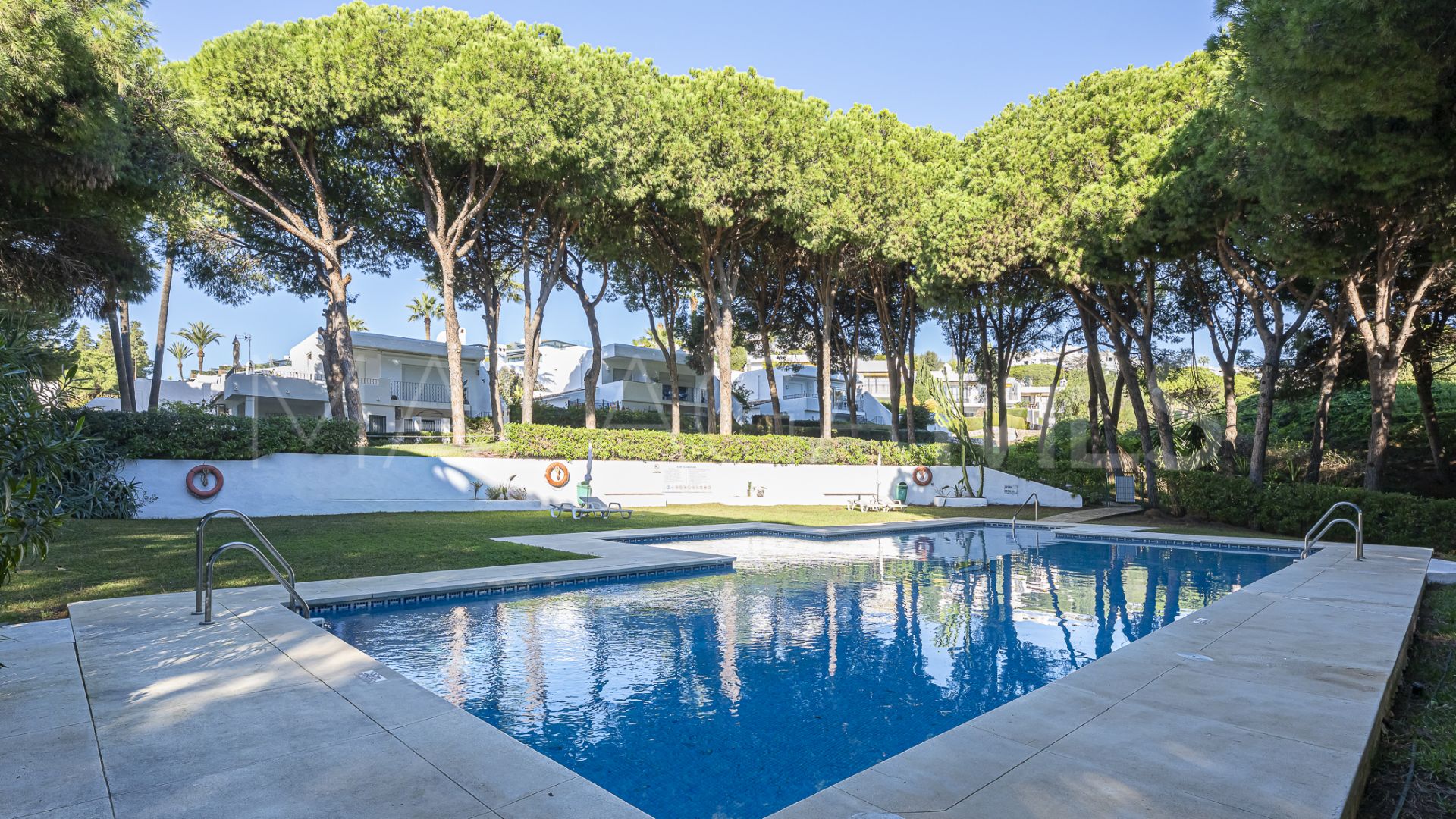 Maison de ville for sale in Cabopino