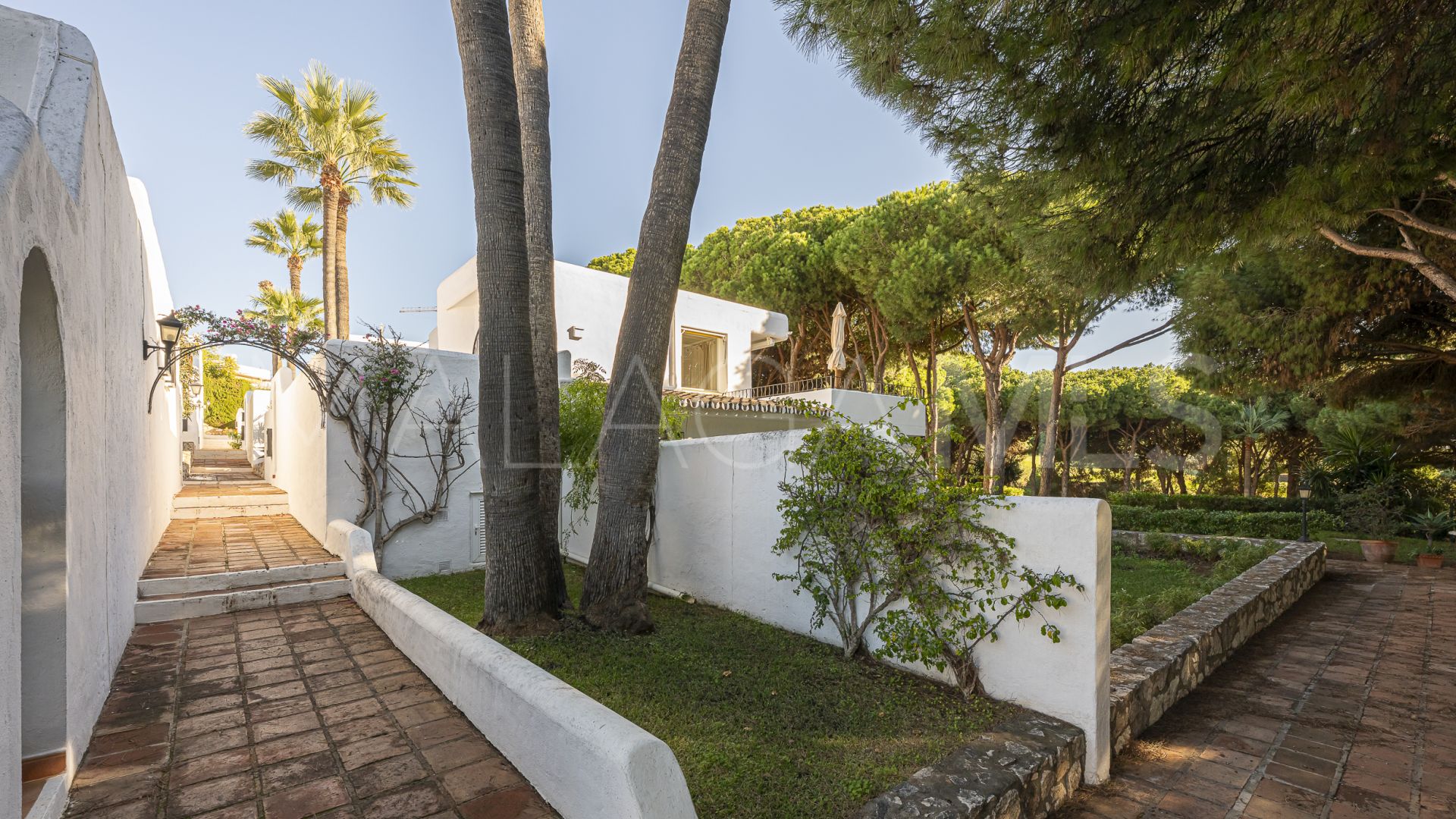 Maison de ville for sale in Cabopino