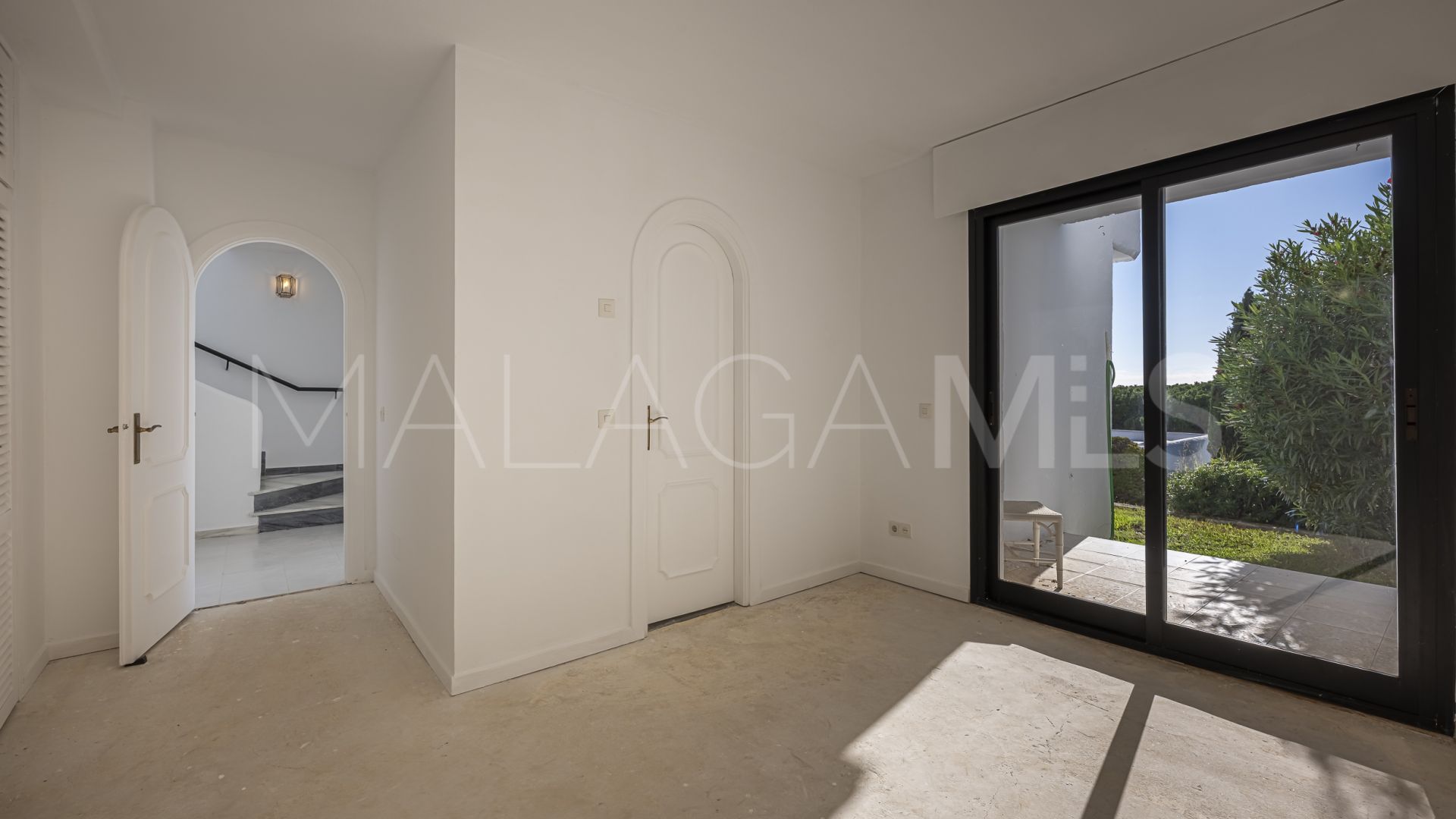 Maison de ville for sale in Cabopino