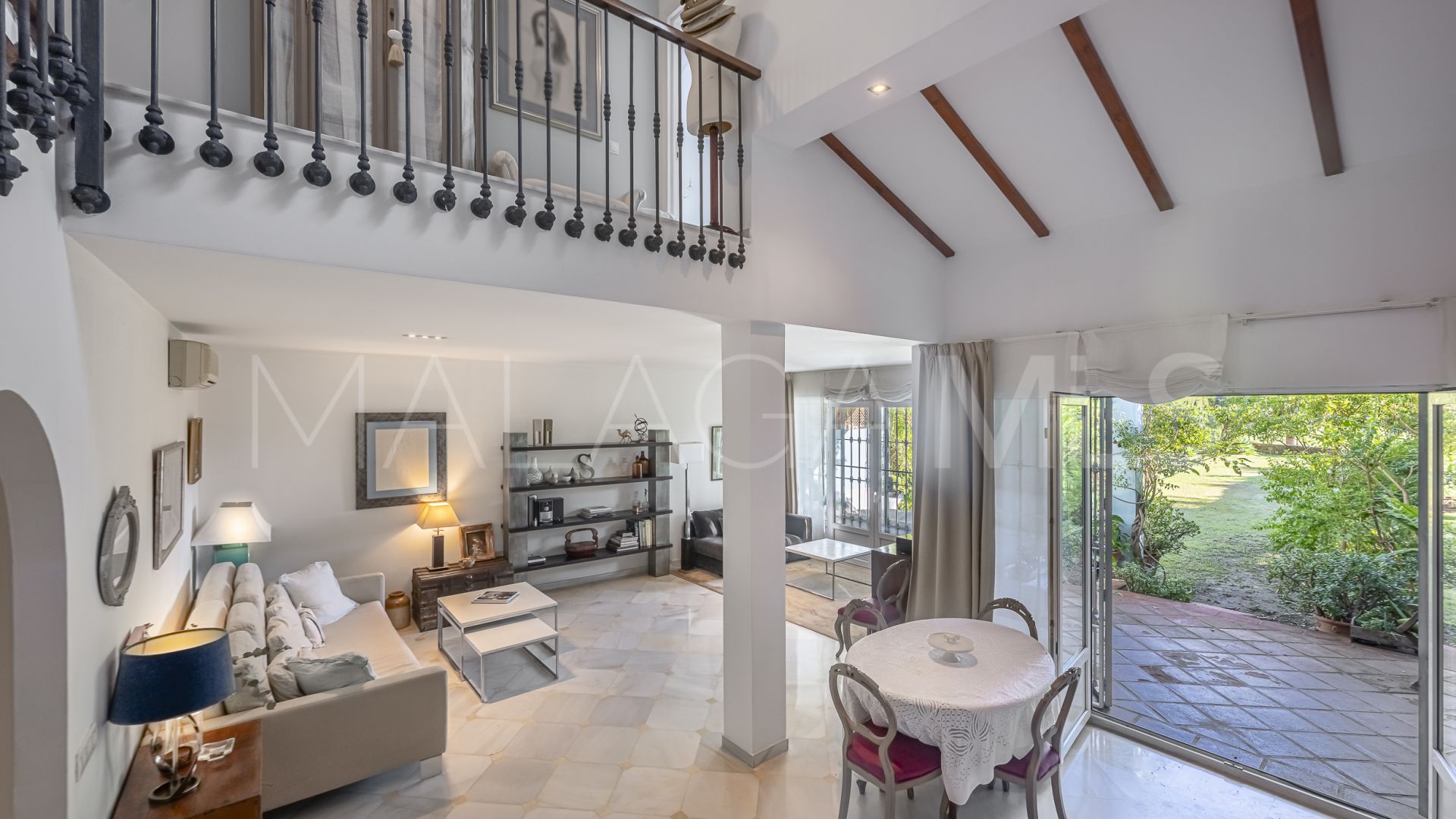 Town house for sale in Guadalmina Alta with 3 bedrooms