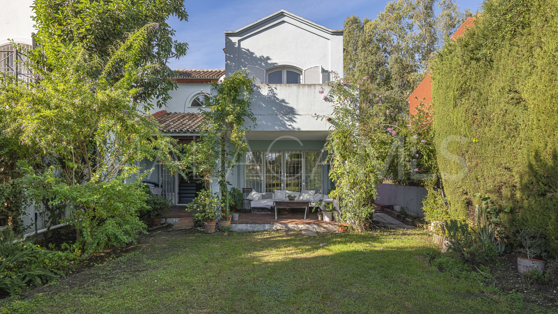 Town house for sale in Guadalmina Alta with 3 bedrooms