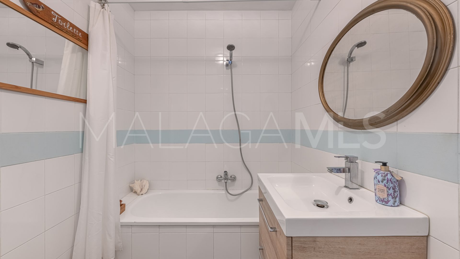 Town house for sale in Guadalmina Alta with 3 bedrooms