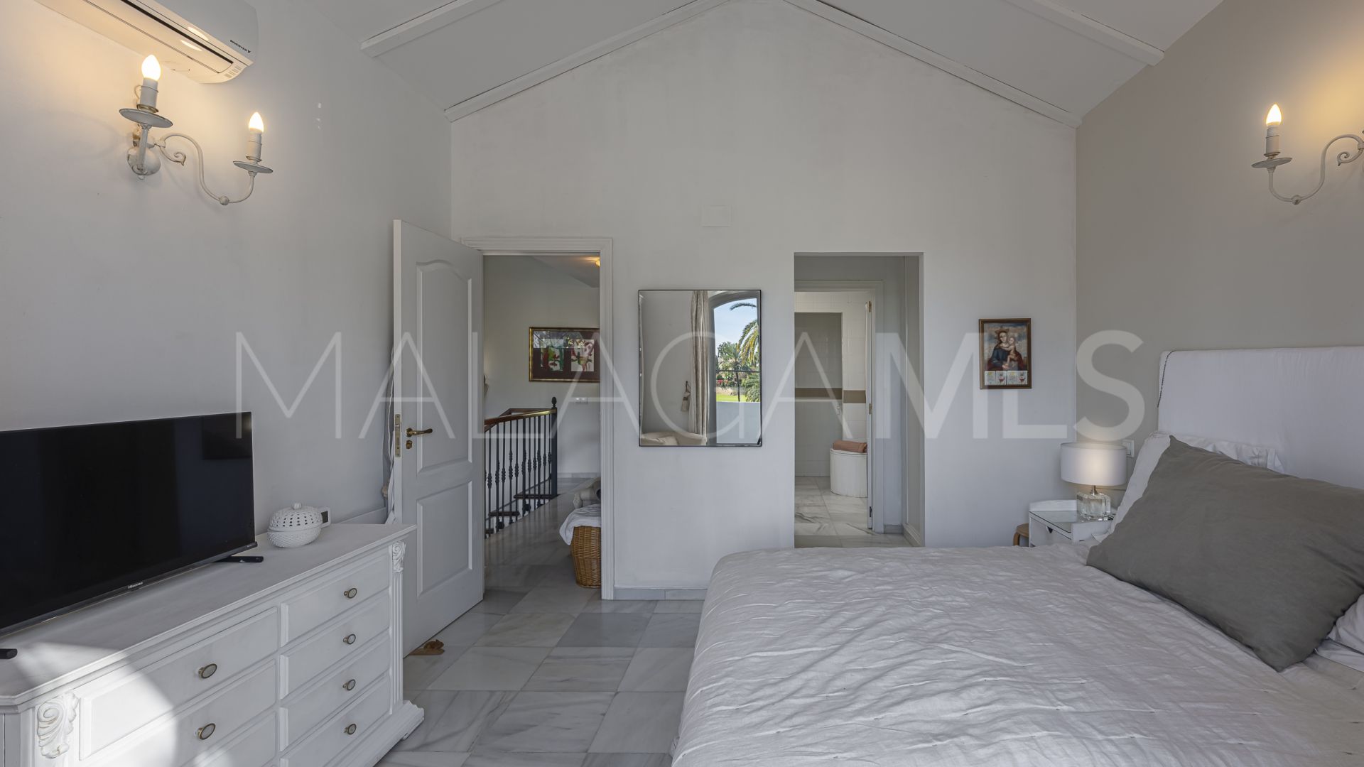 Town house for sale in Guadalmina Alta with 3 bedrooms