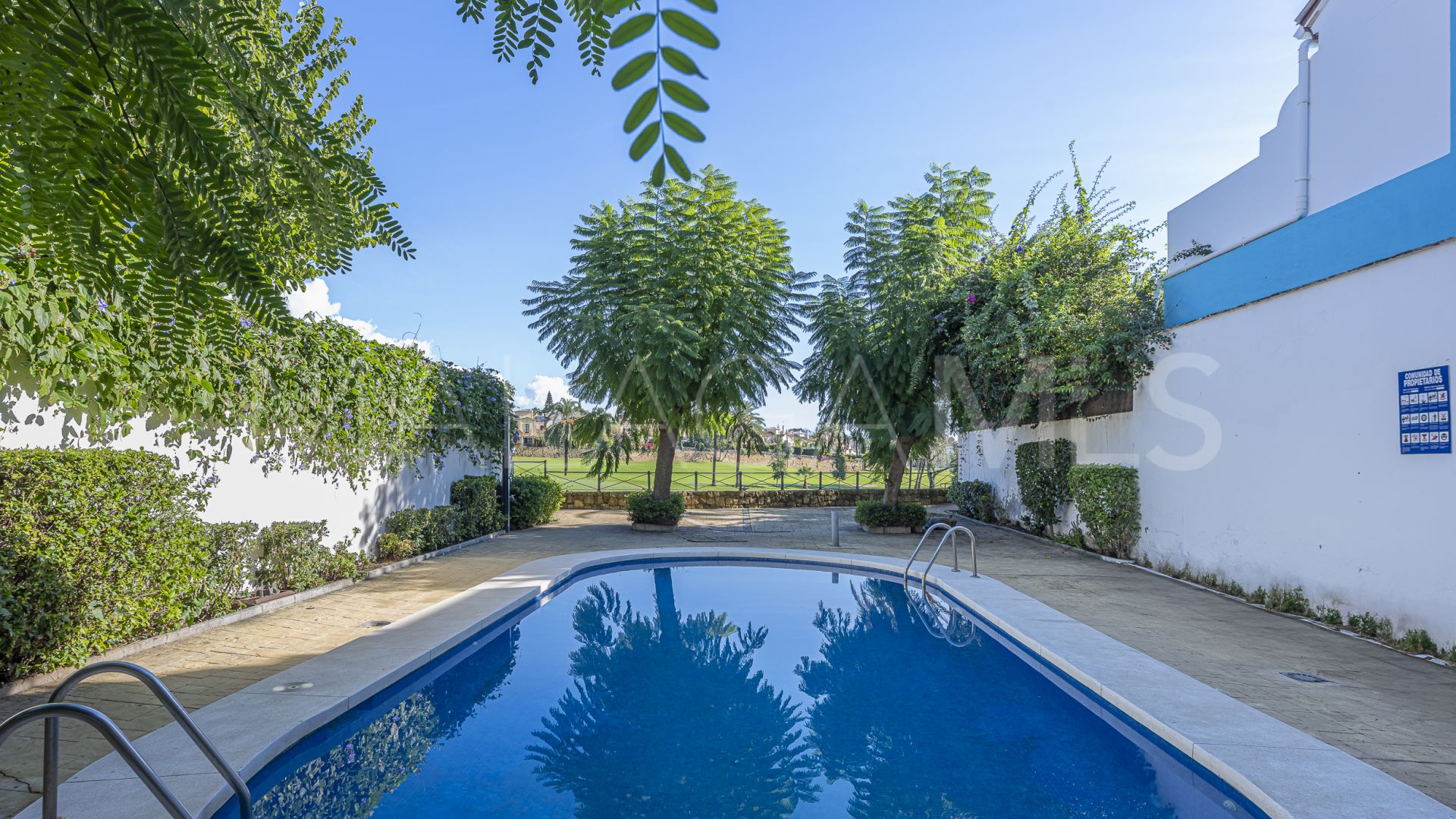 Town house for sale in Guadalmina Alta with 3 bedrooms