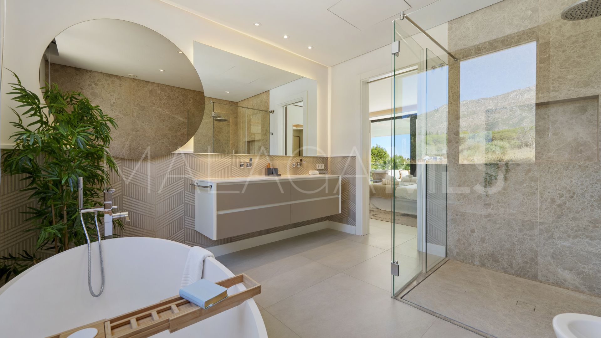 Villa for sale in Altos de Puente Romano