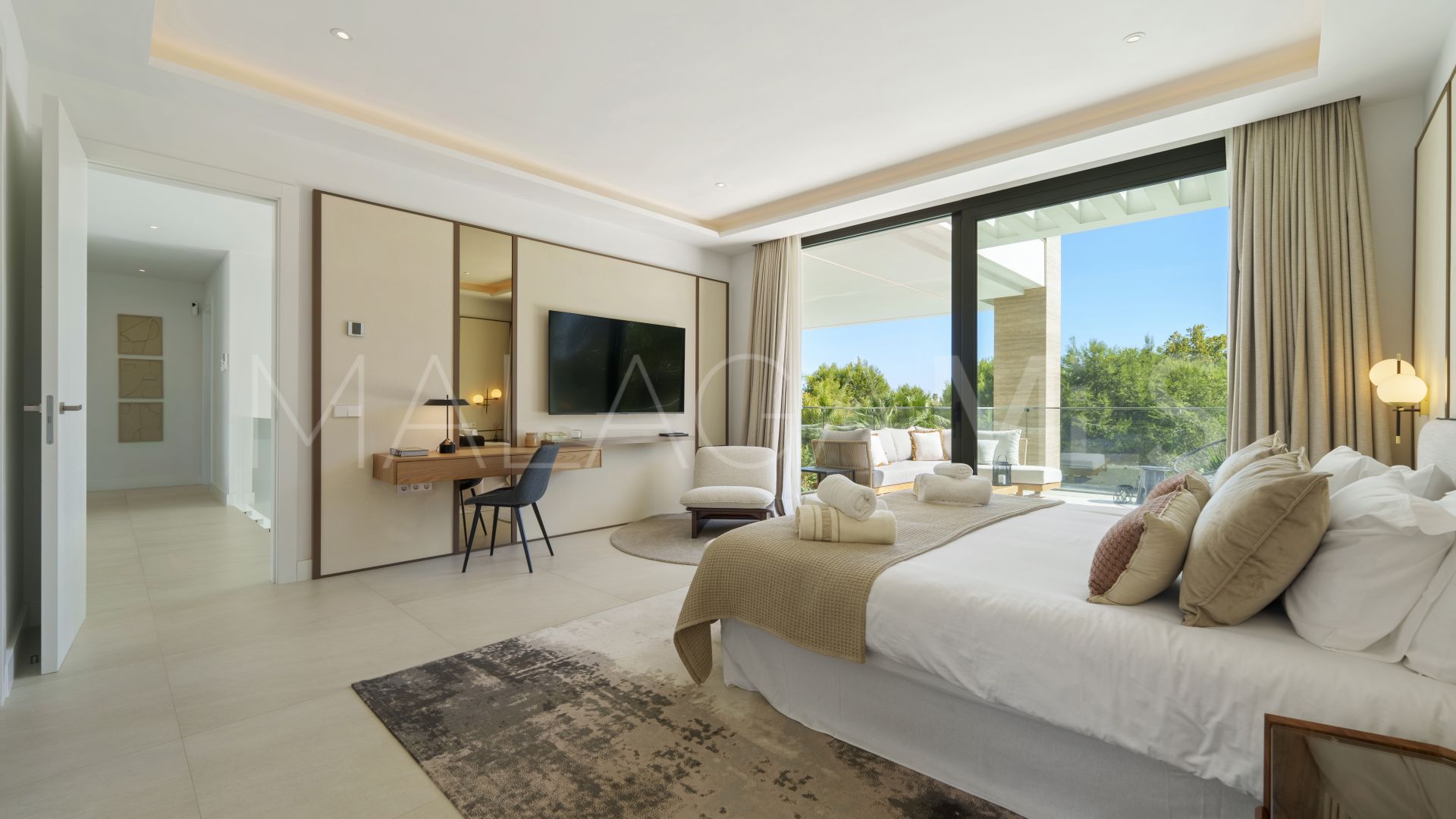 Villa for sale in Altos de Puente Romano