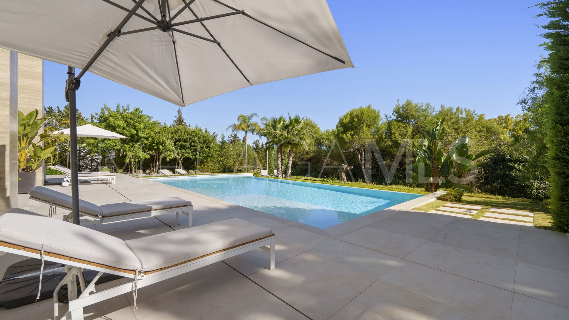 Villa for sale in Altos de Puente Romano