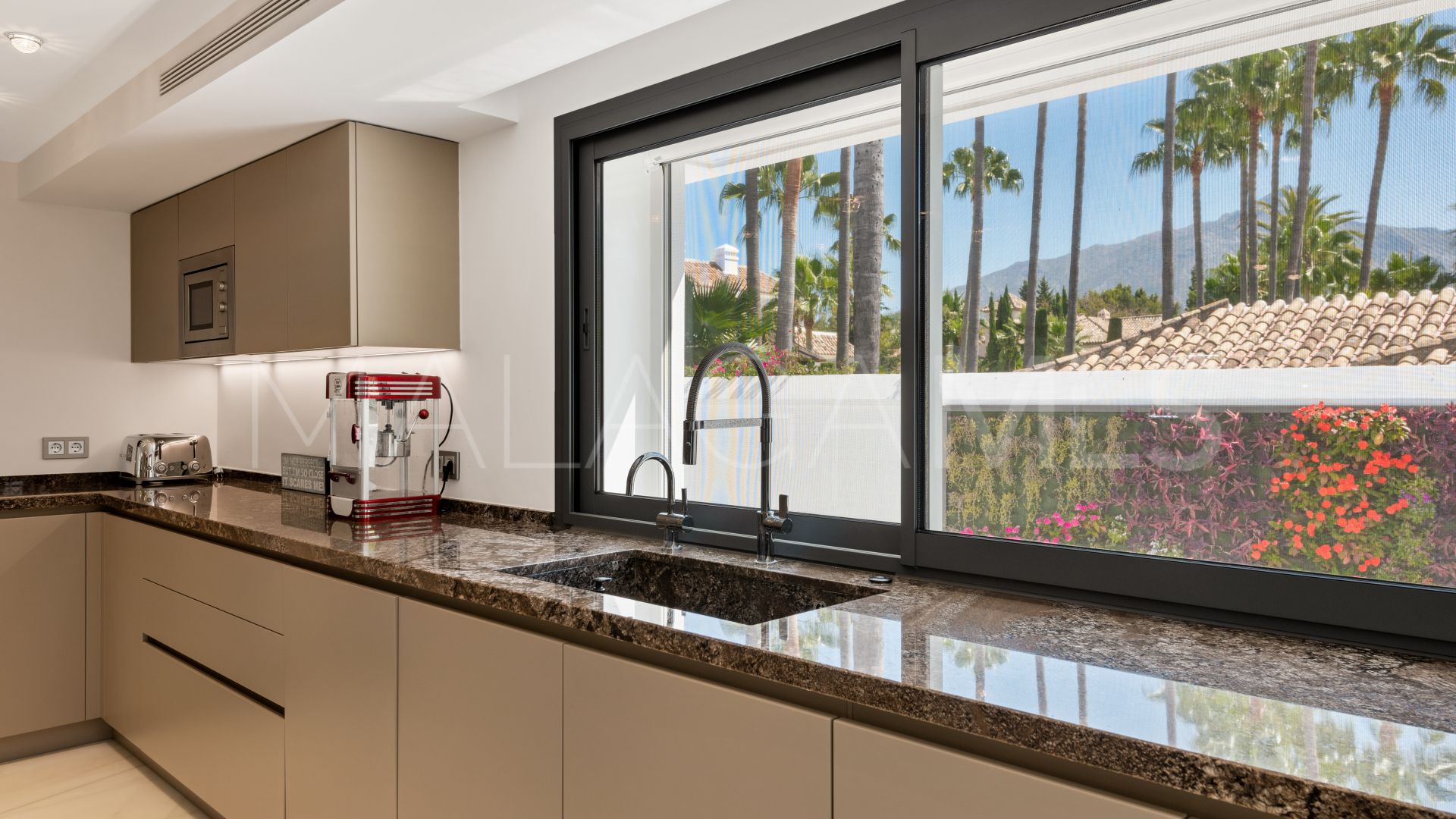 Villa for sale in La Cerquilla de 6 bedrooms