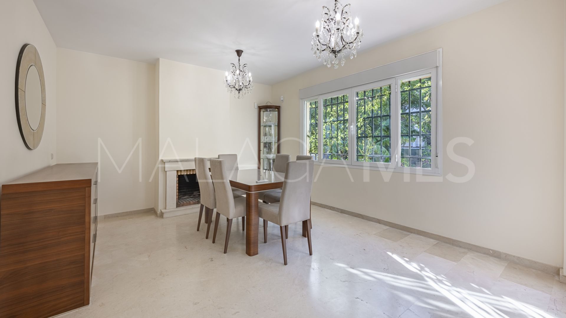 For sale town house in Riviera del Sol with 3 bedrooms