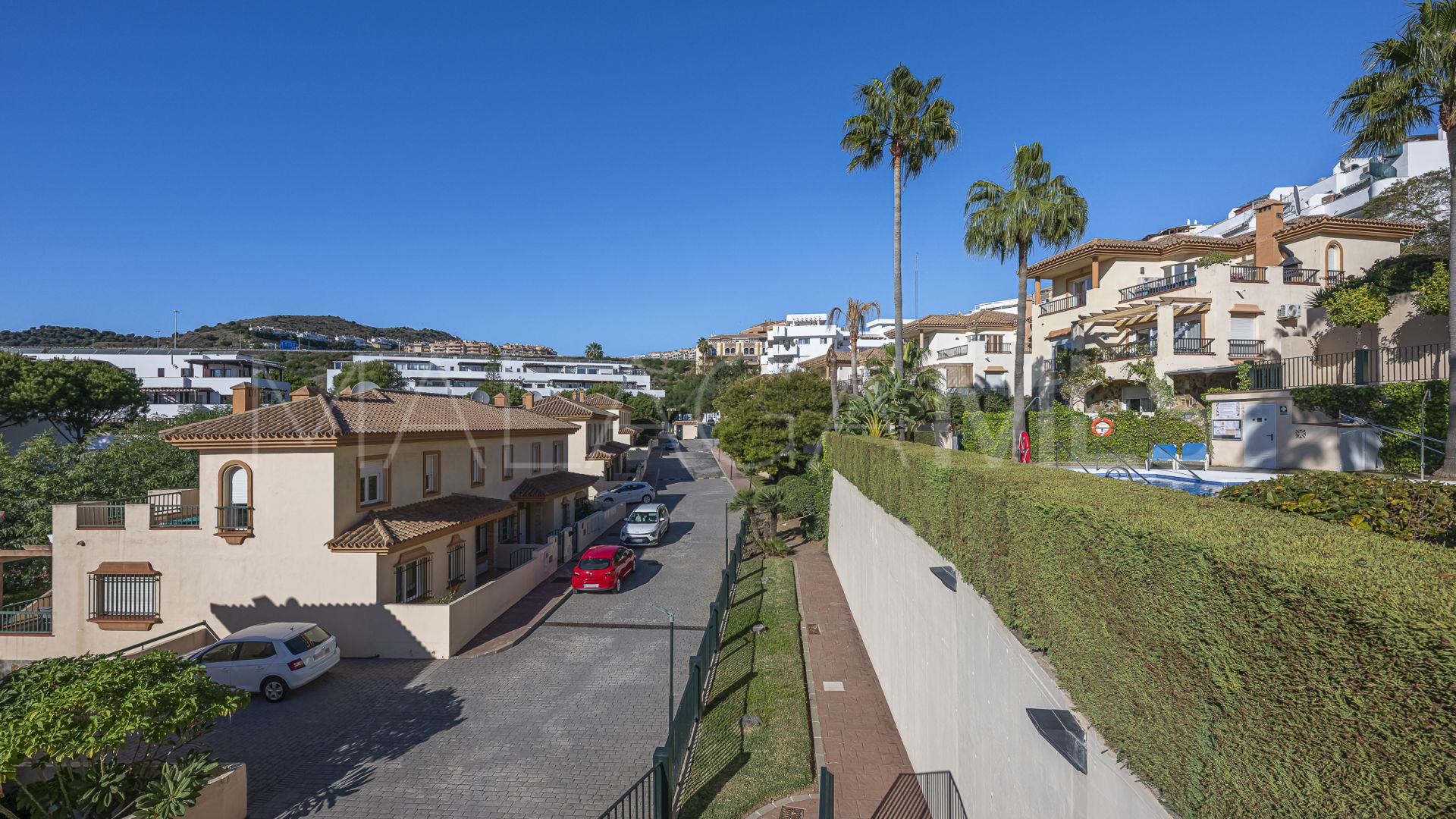 For sale town house in Riviera del Sol with 3 bedrooms
