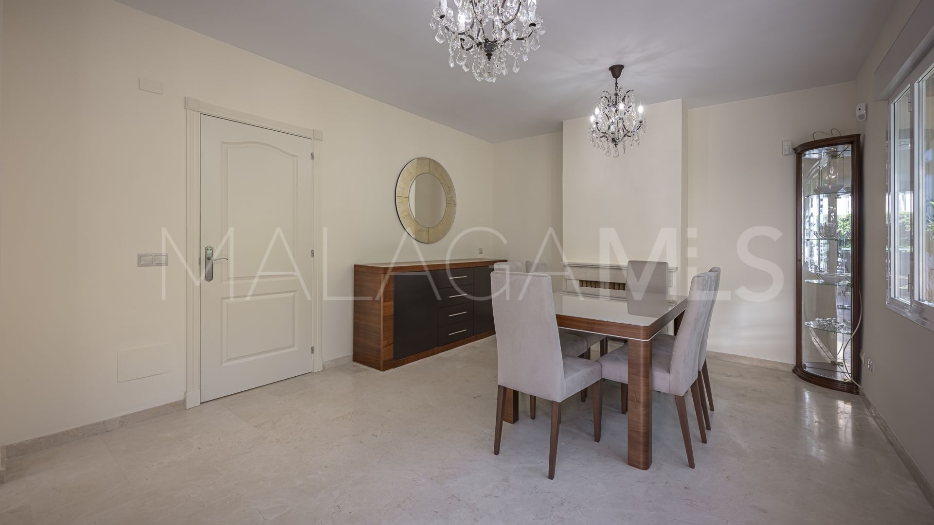 For sale town house in Riviera del Sol with 3 bedrooms