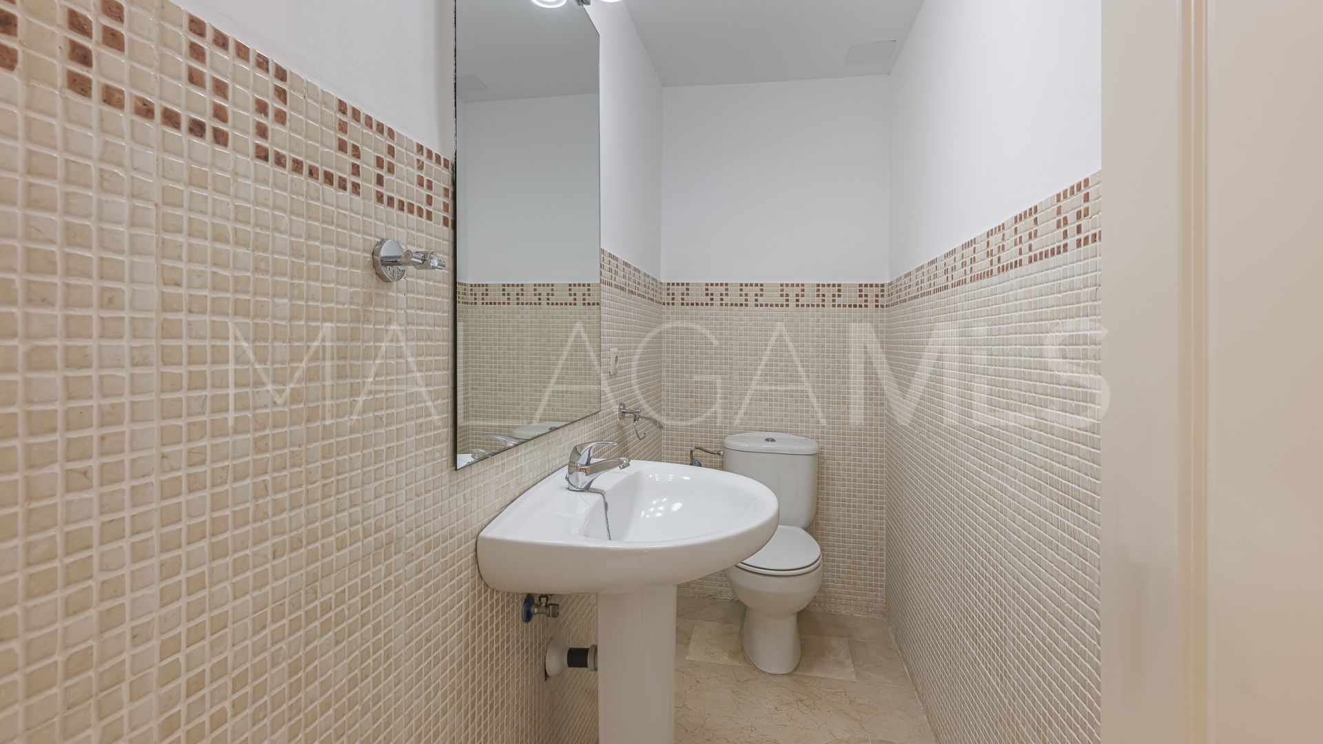 For sale town house in Riviera del Sol with 3 bedrooms