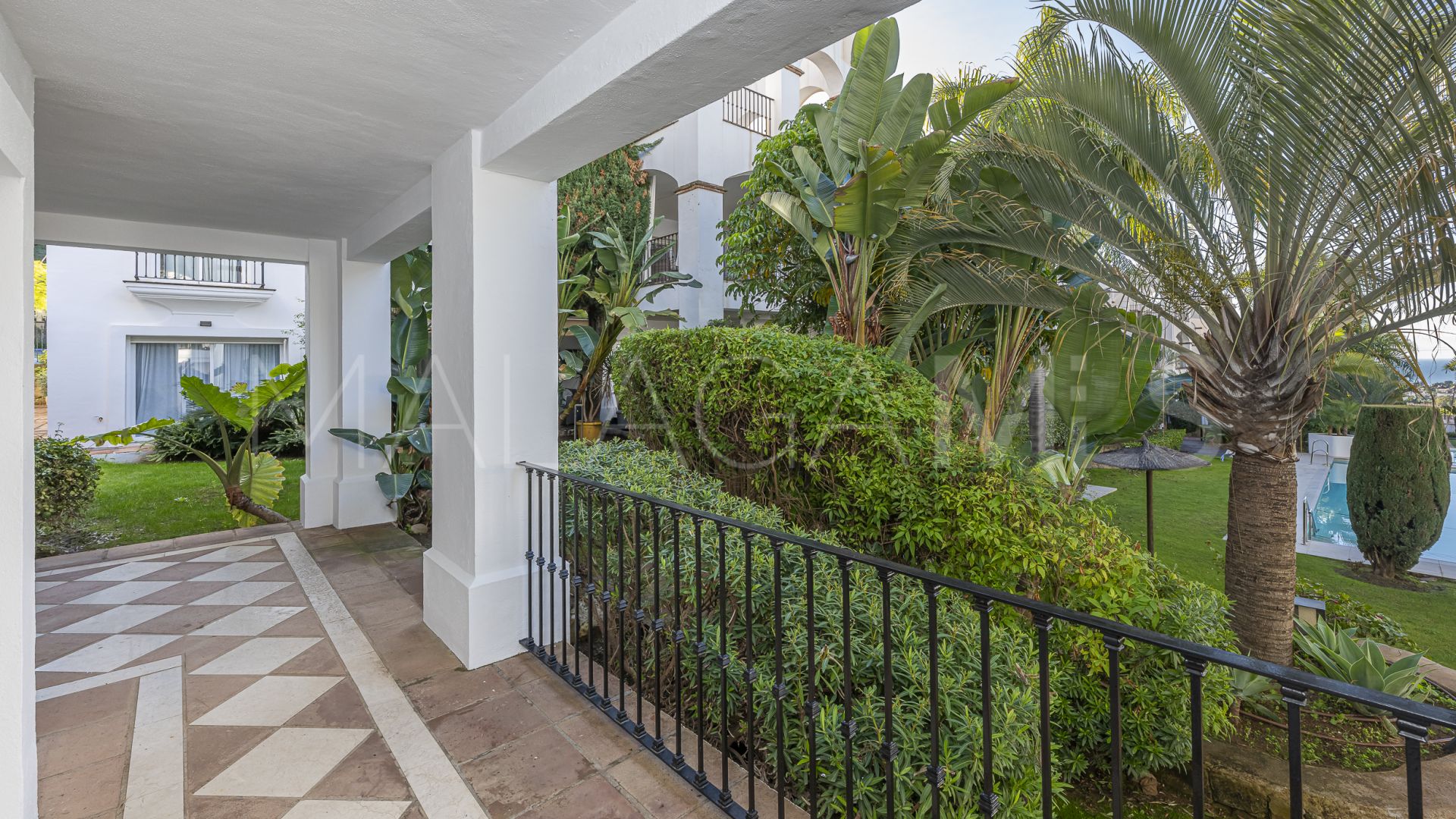 Markplanslägenhet for sale in Montebello Hills