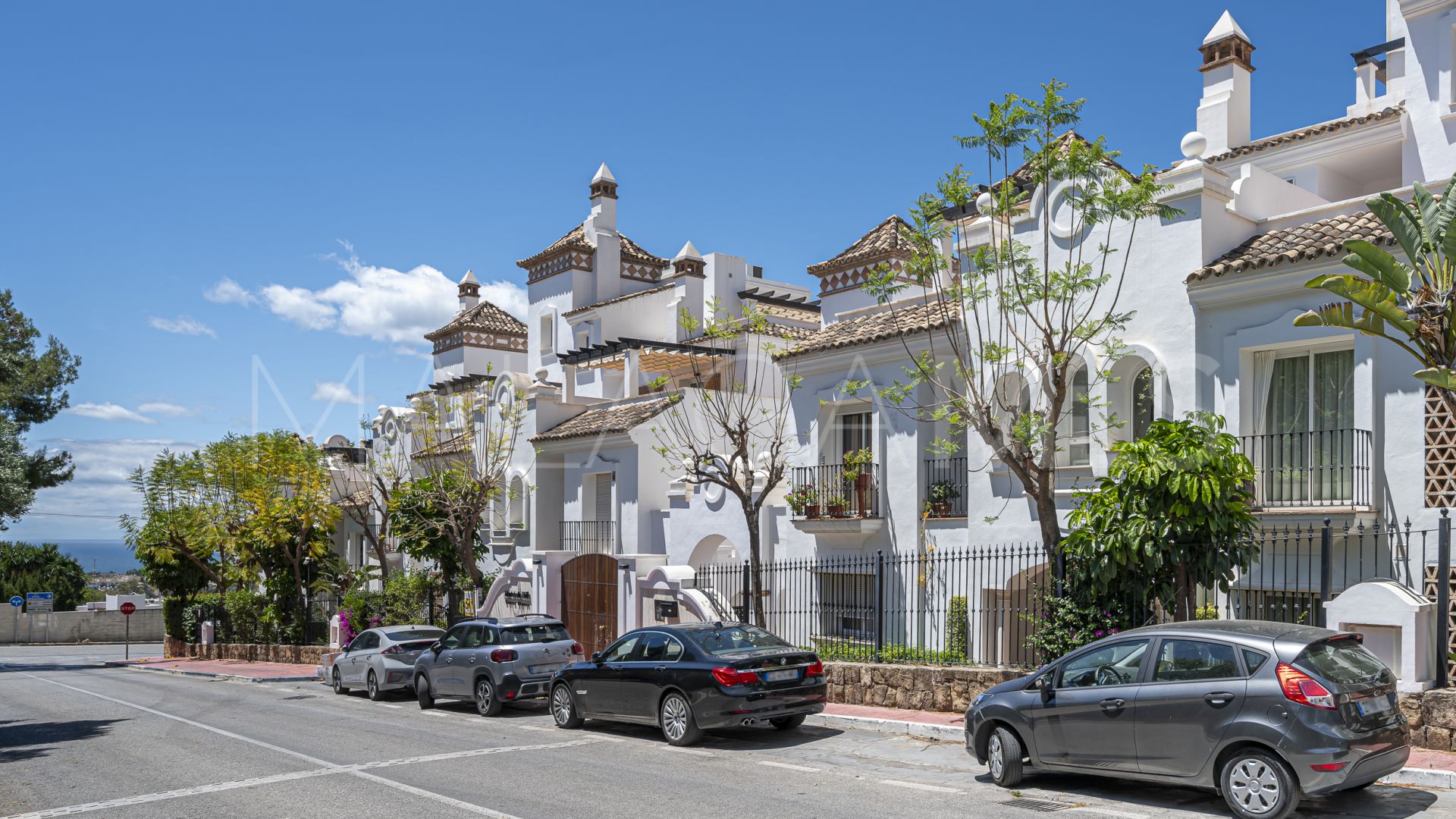 Markplanslägenhet for sale in Montebello Hills